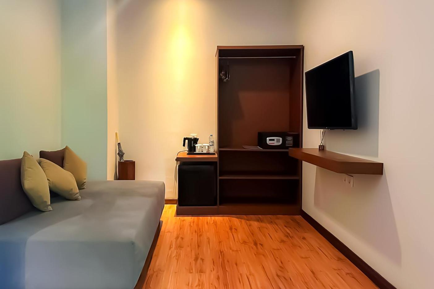 Grand Whiz Nusa Dua Bali Hotel 4*