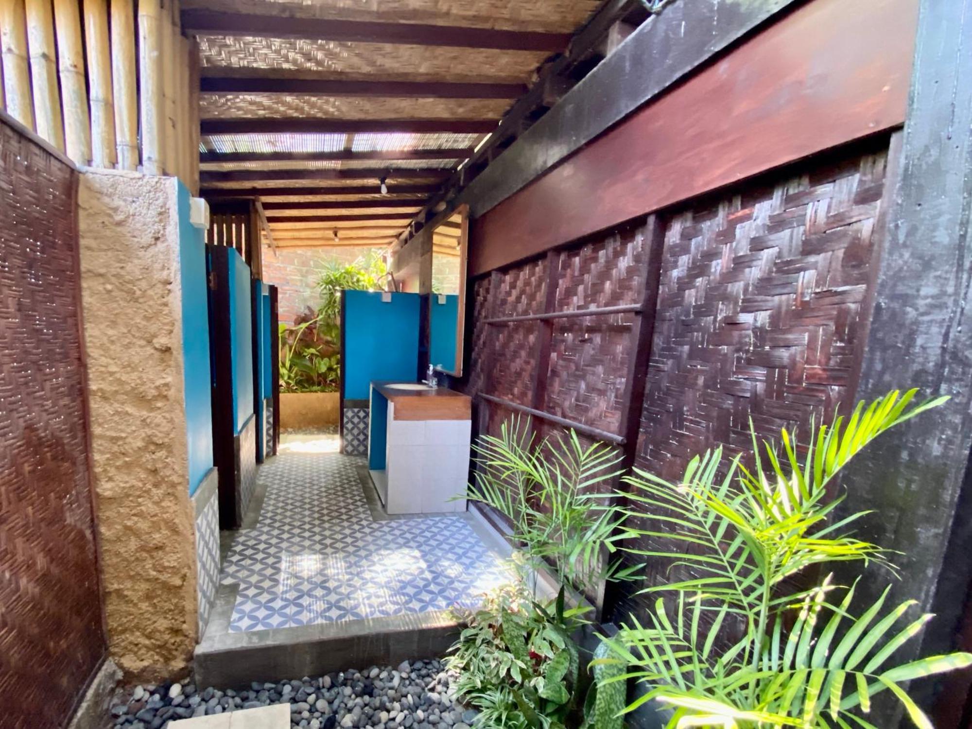 Blind Dog Hostel *