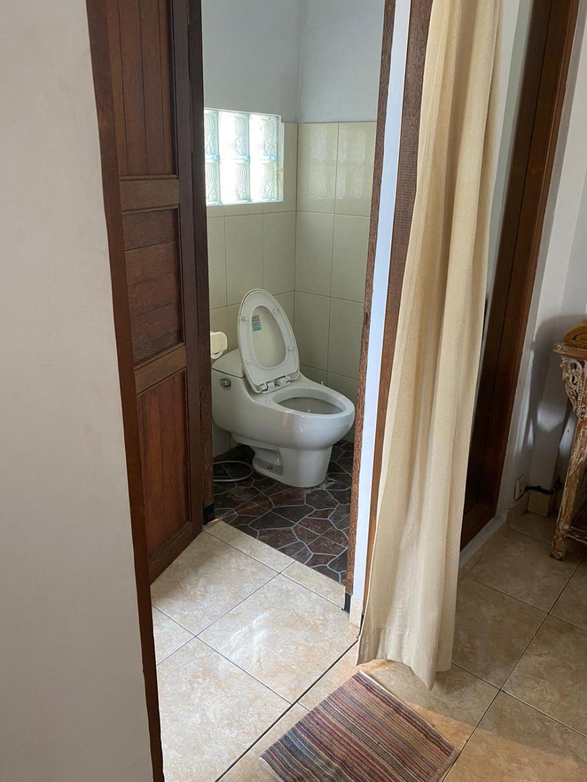 Ogek Guest house *