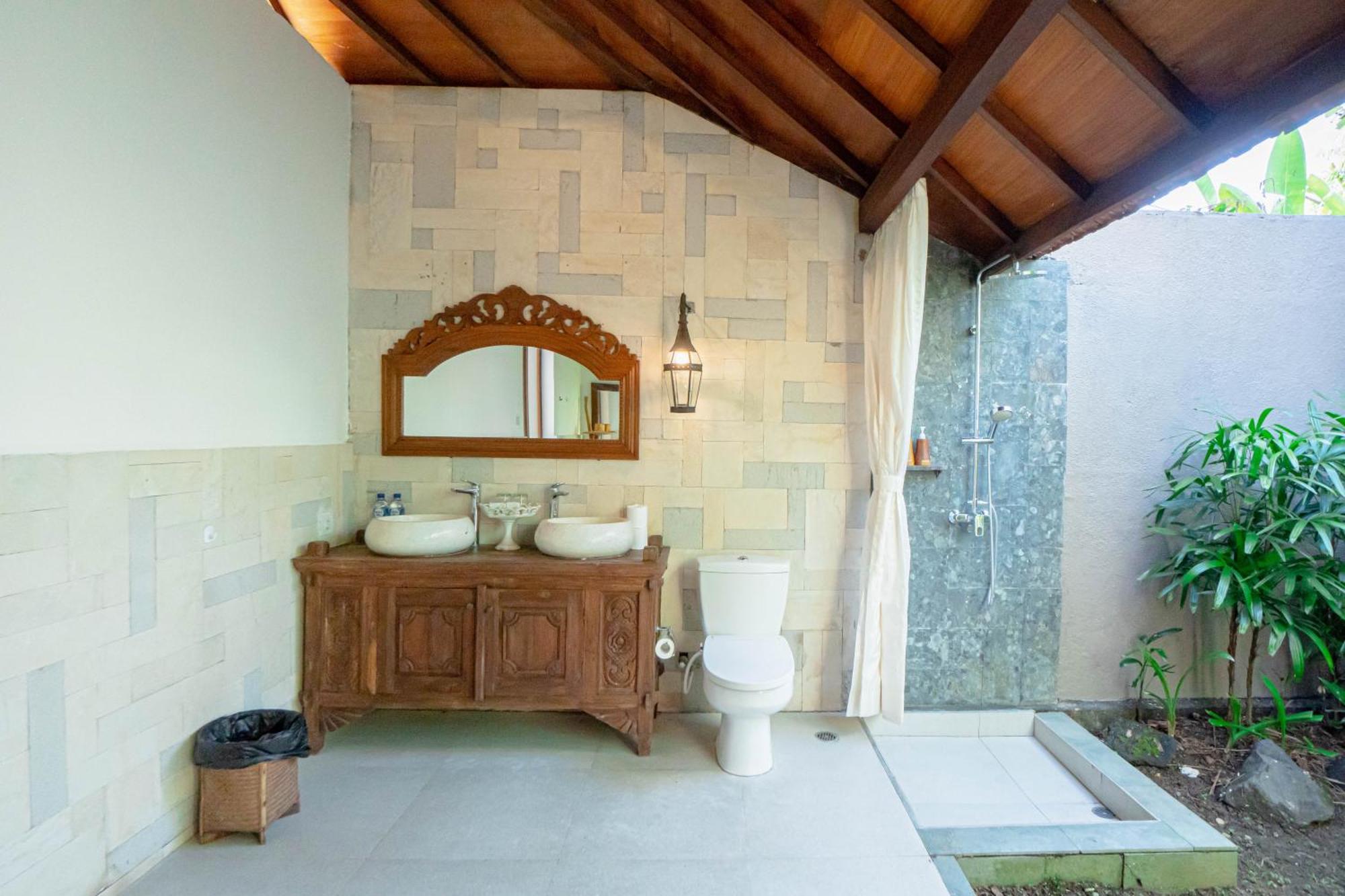 Kakul Villas & Suites *