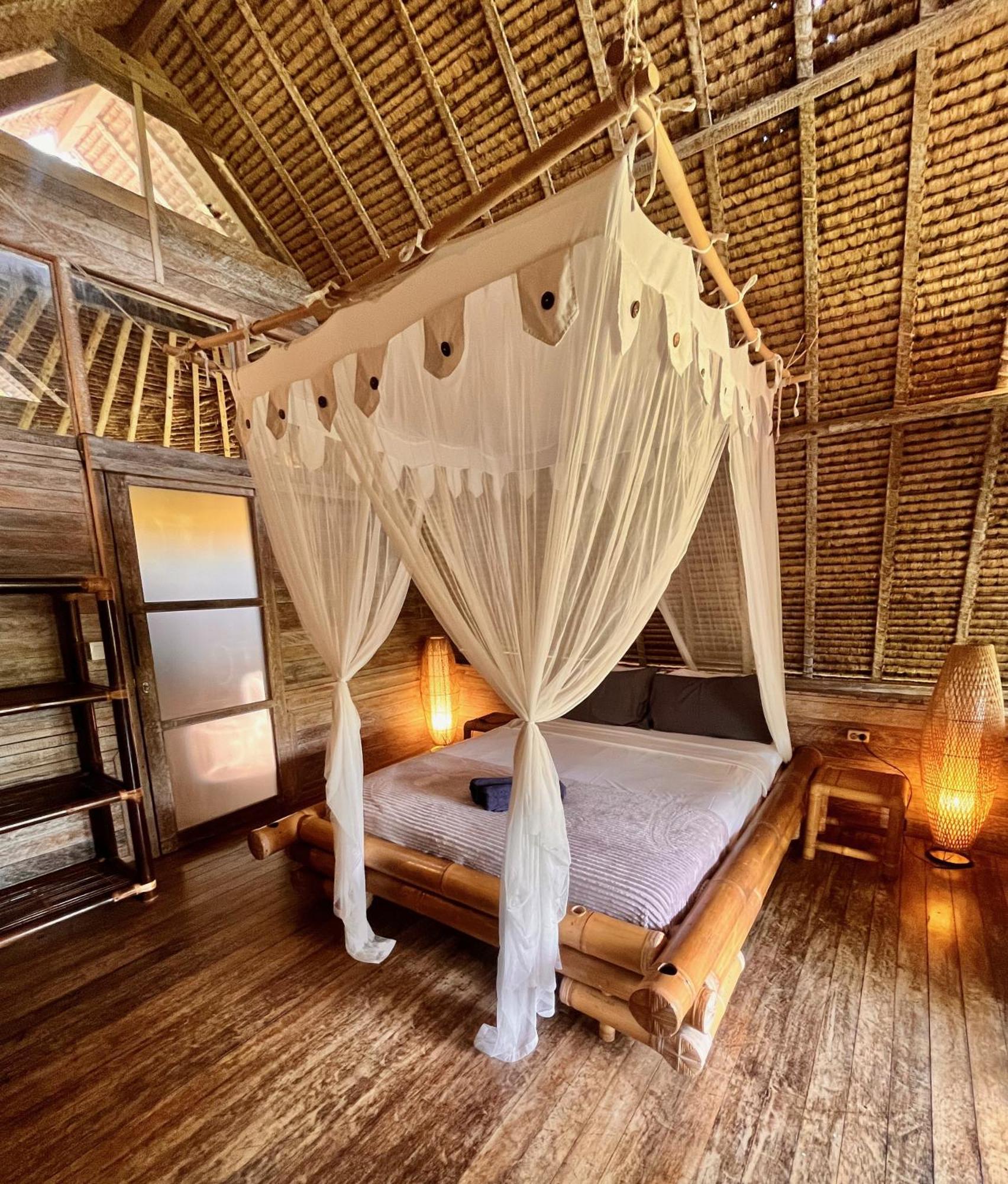 Lodge Vertical House Bali