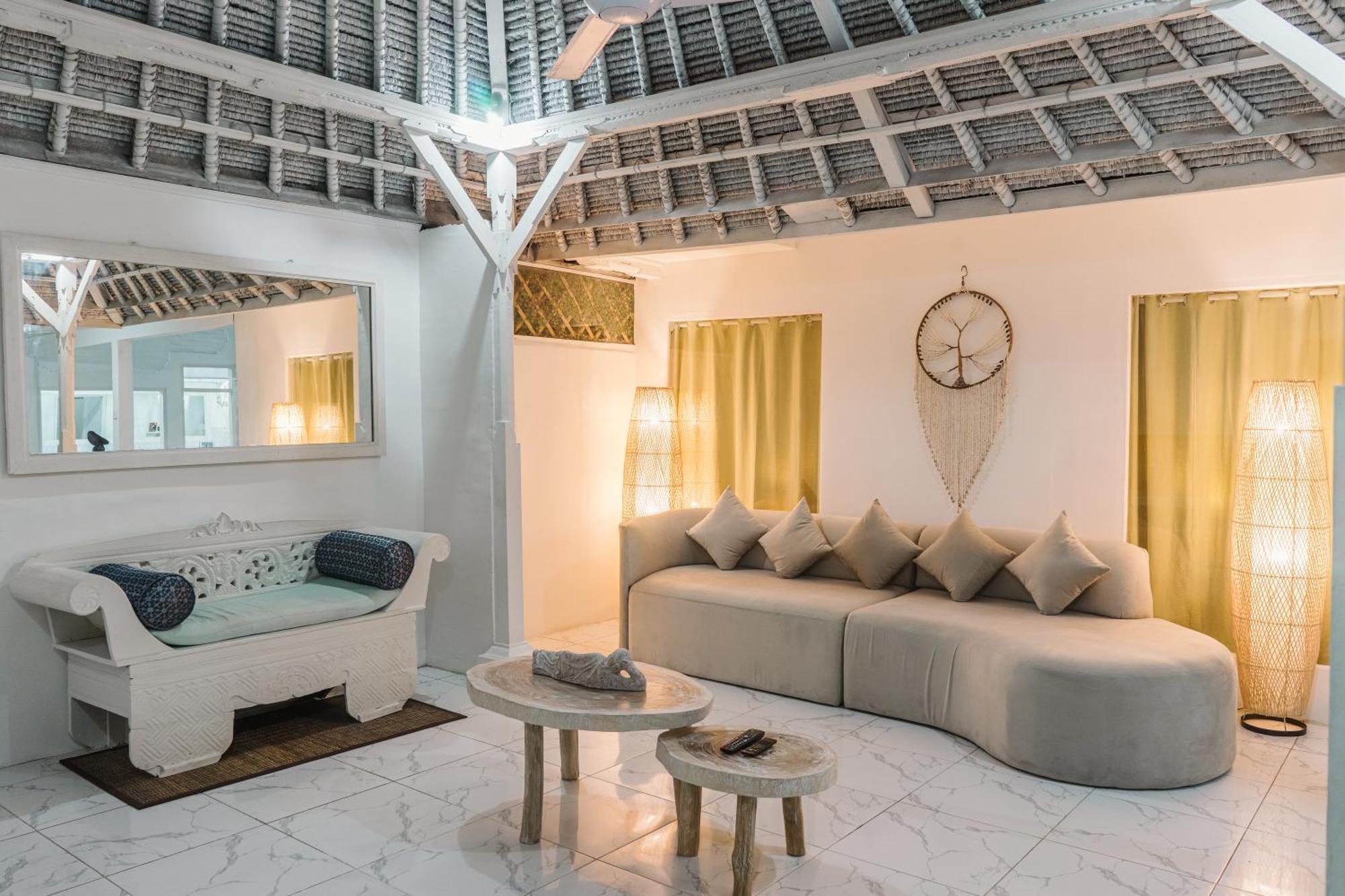 Modern 3br Villa, 4min To Double Six Beach, Pool Villa Seminyak (Bali)