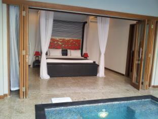 Villa Bali & *