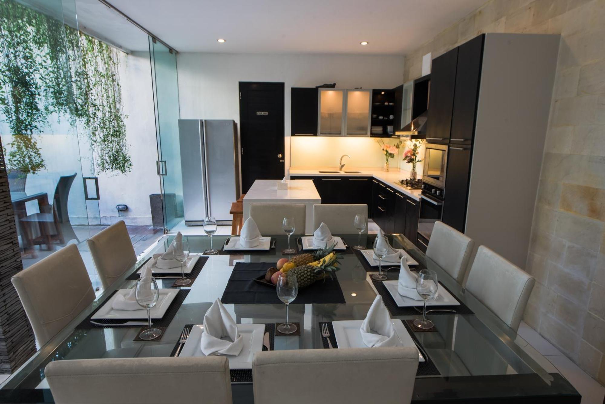 Sky-villa 3- 8 Bedroom Brilliant Location Between To Shopping Villa