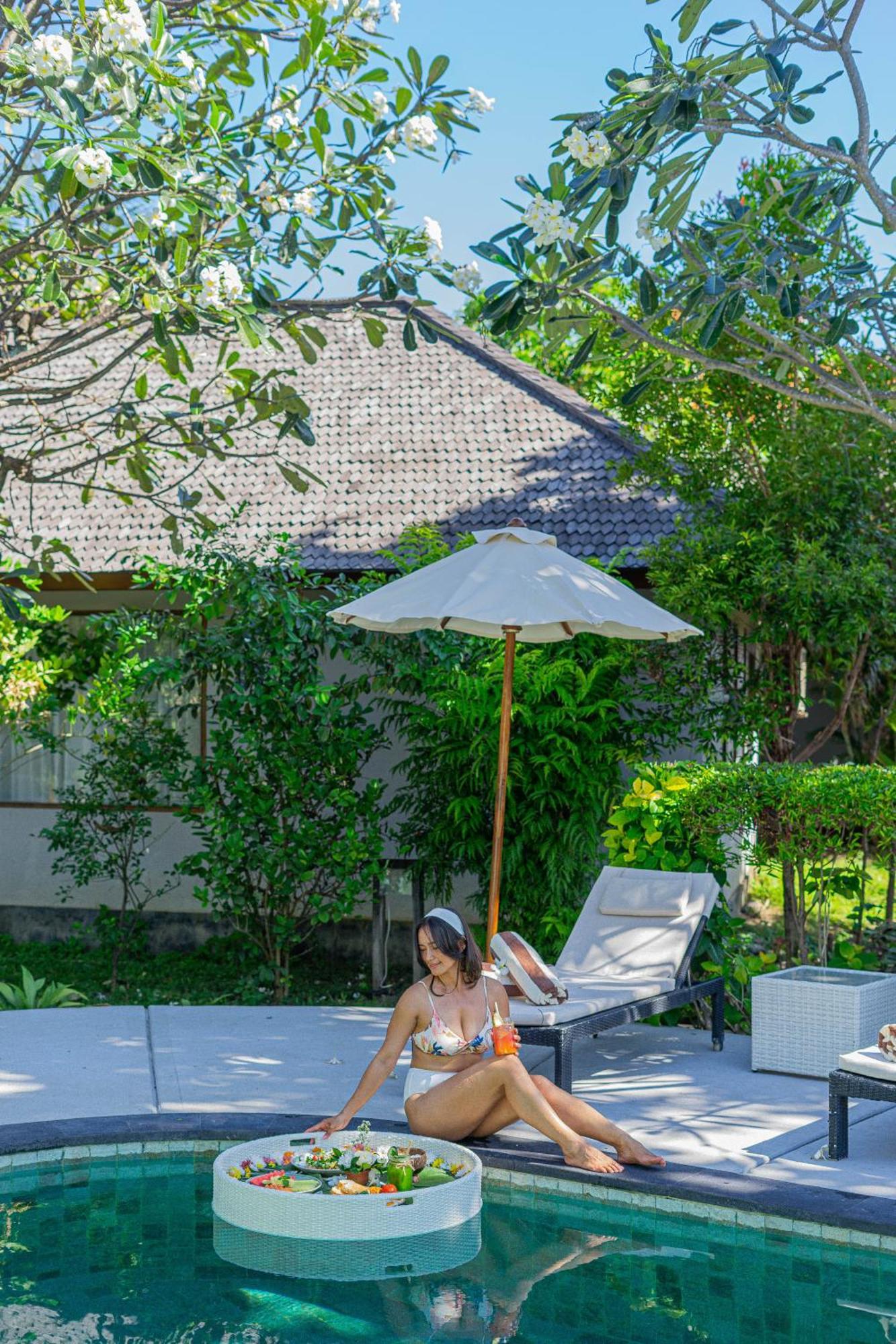 Burung In Kashantee Village Villa Seminyak (Bali)