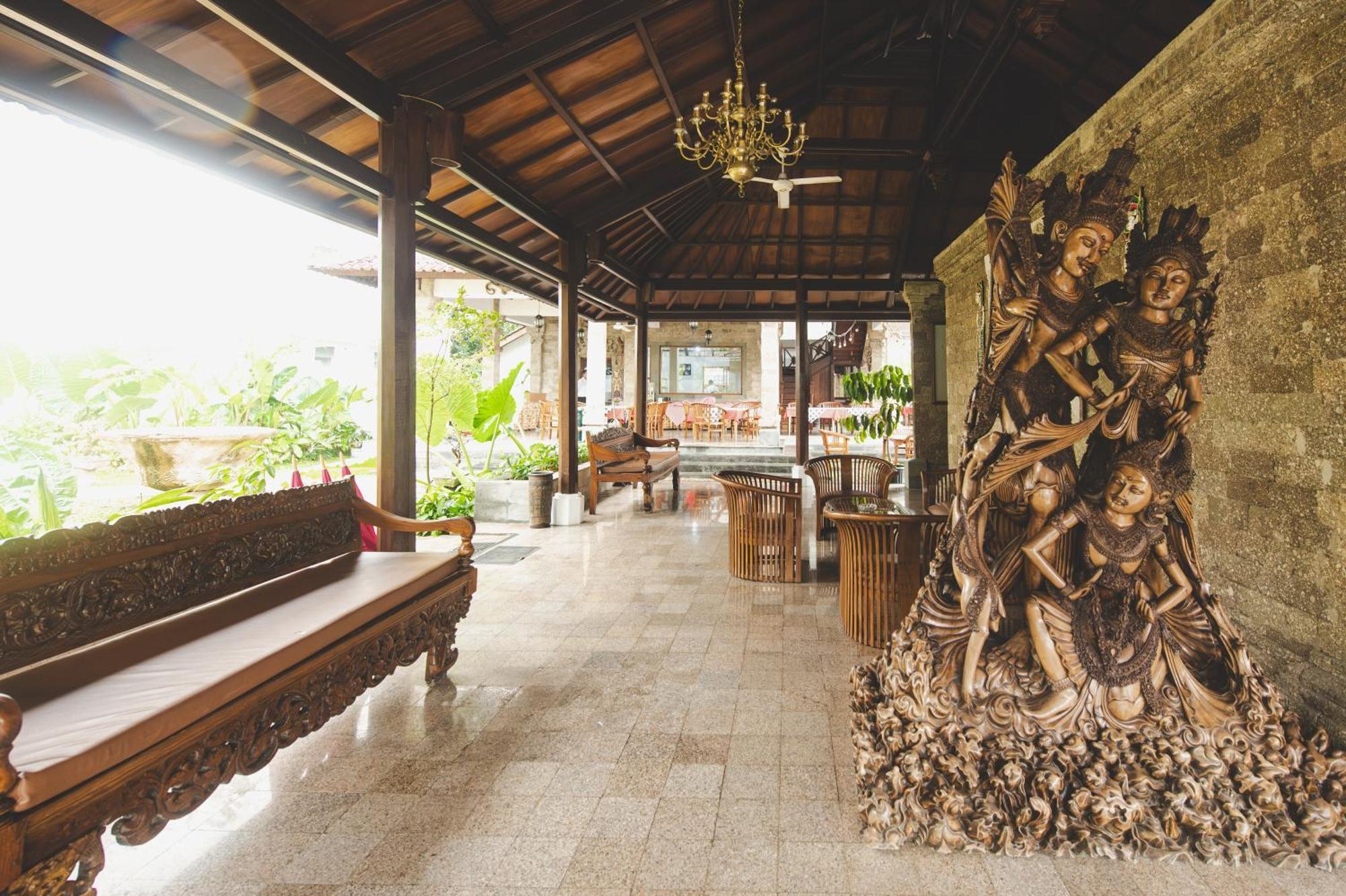 Sari Bunga Kuta Bali 3*