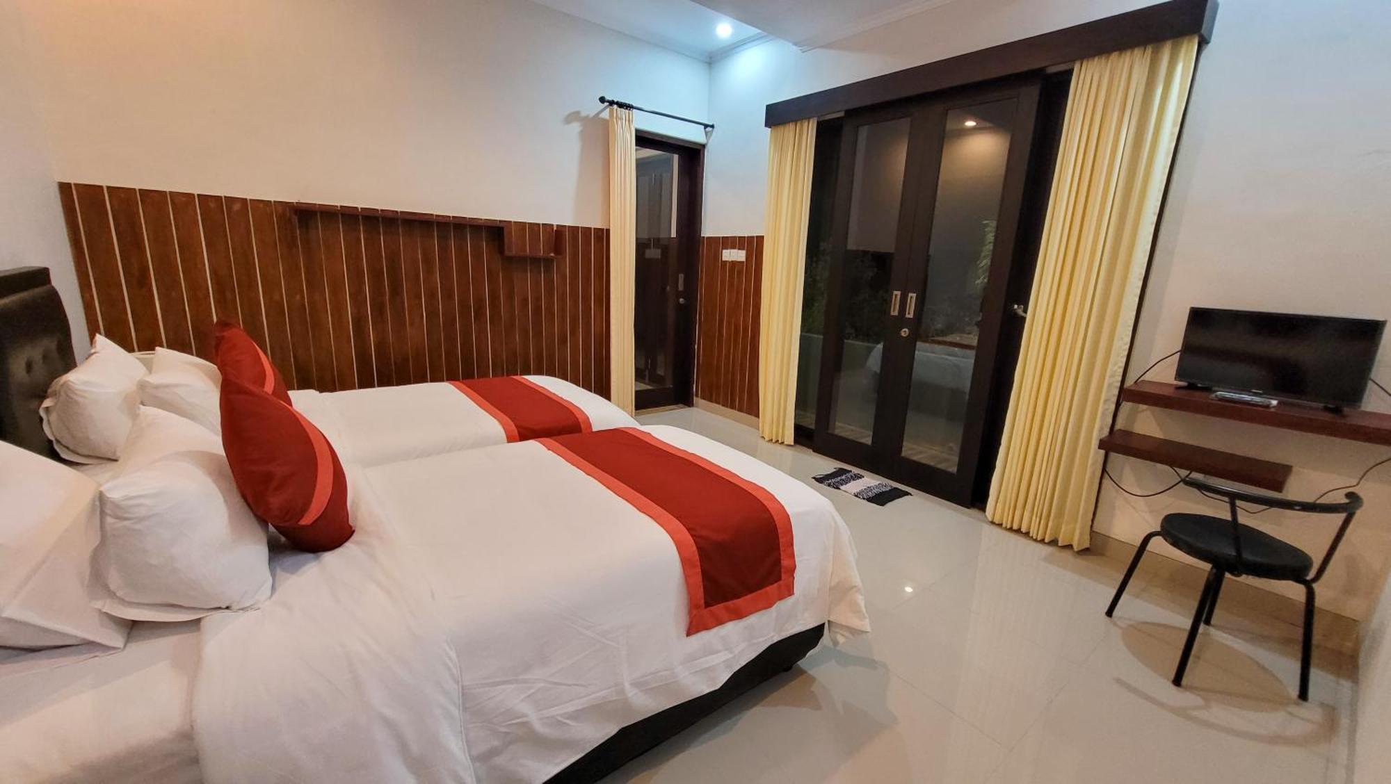 Ramantika Sunset Bay Villa *