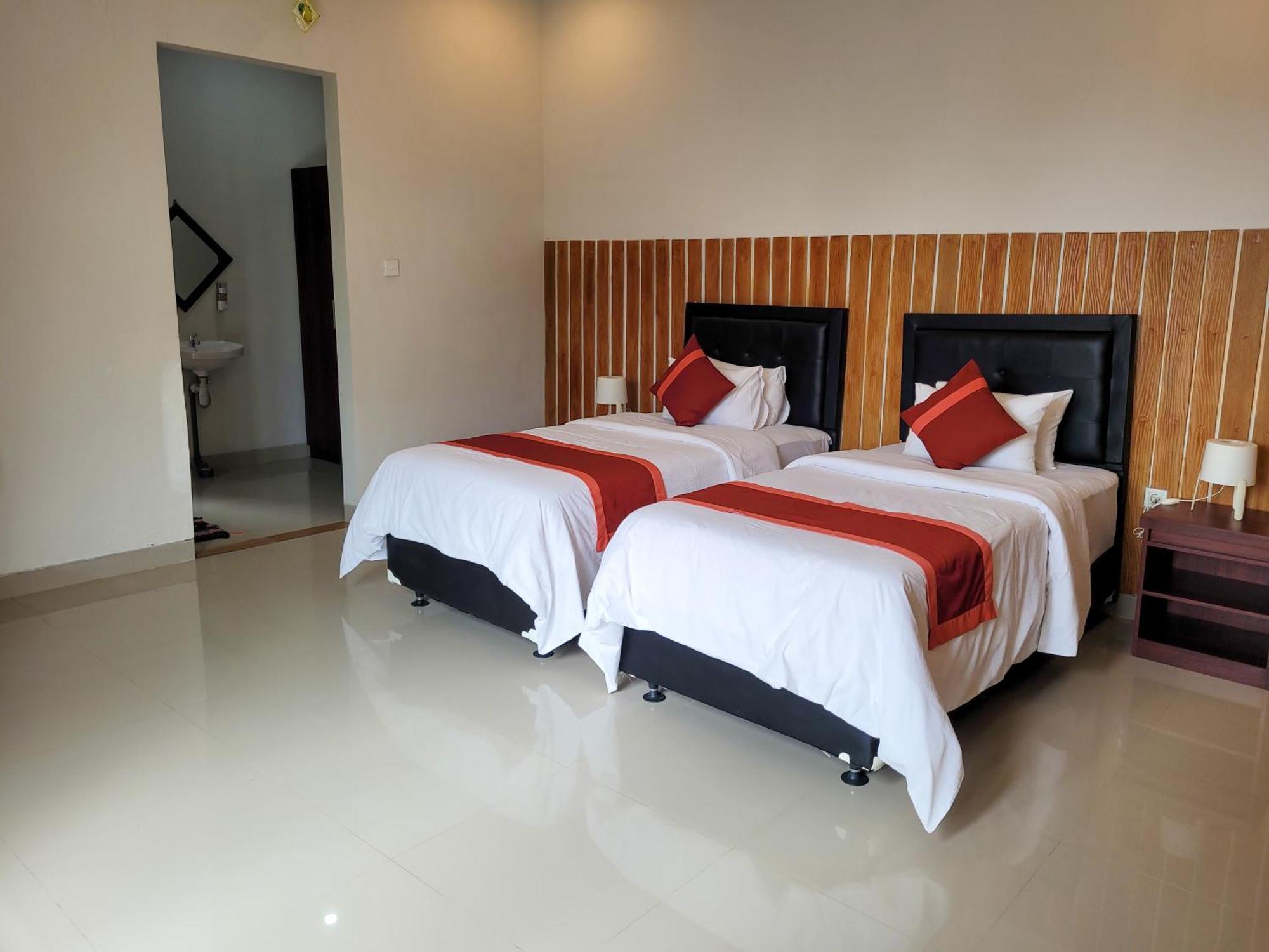 Ramantika Sunset Bay *