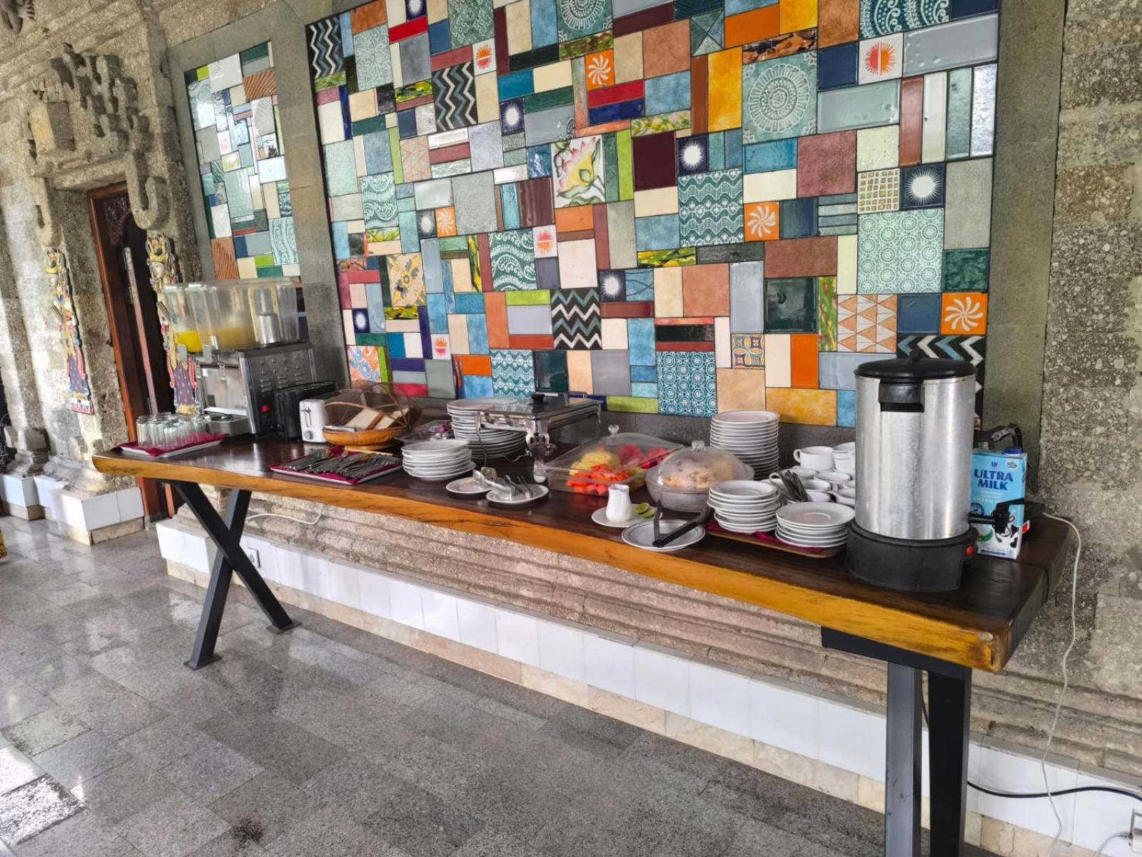 Sari Bunga Kuta Bali Hotel 3*