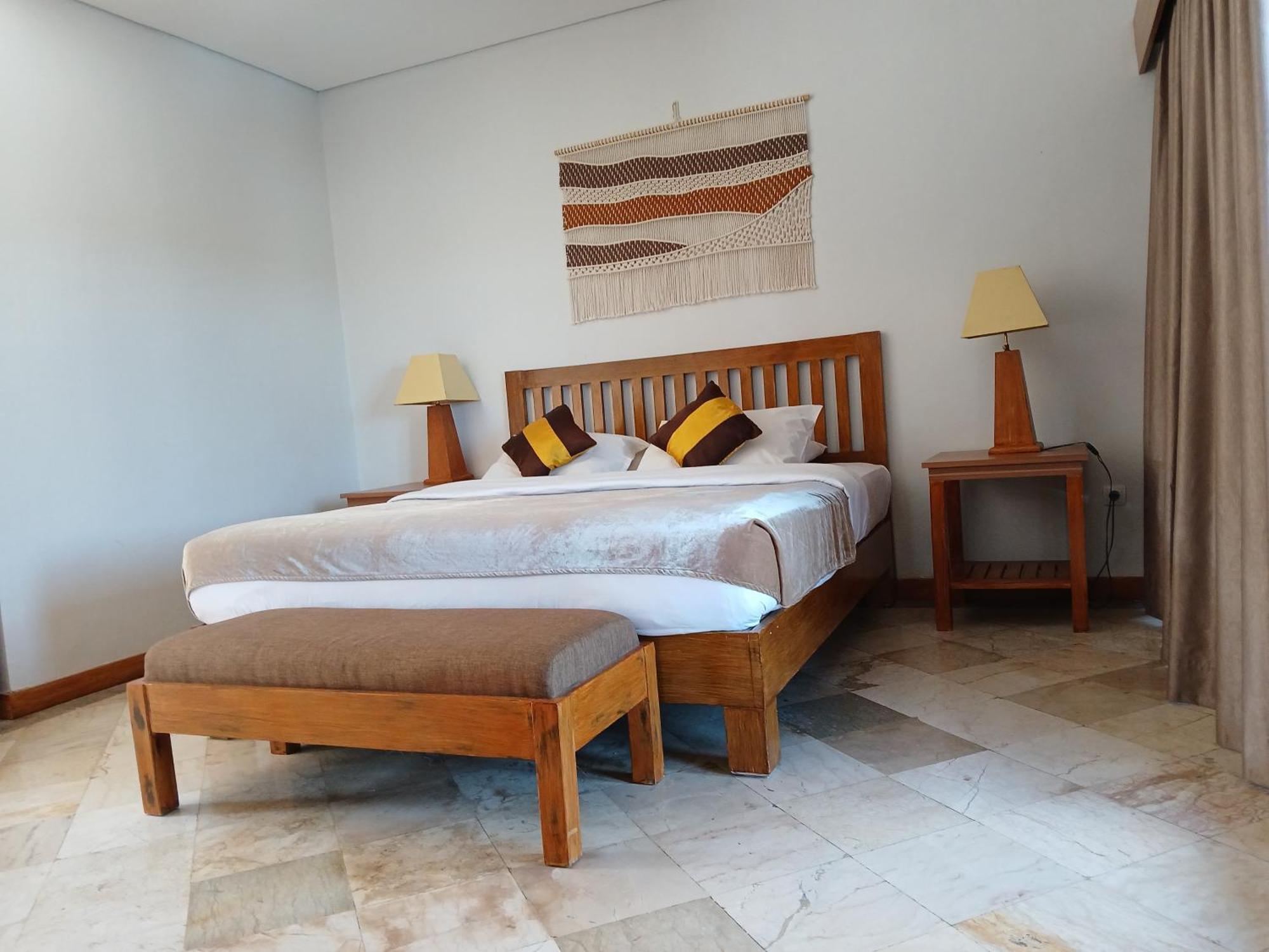 Nirmala Hotel 3*