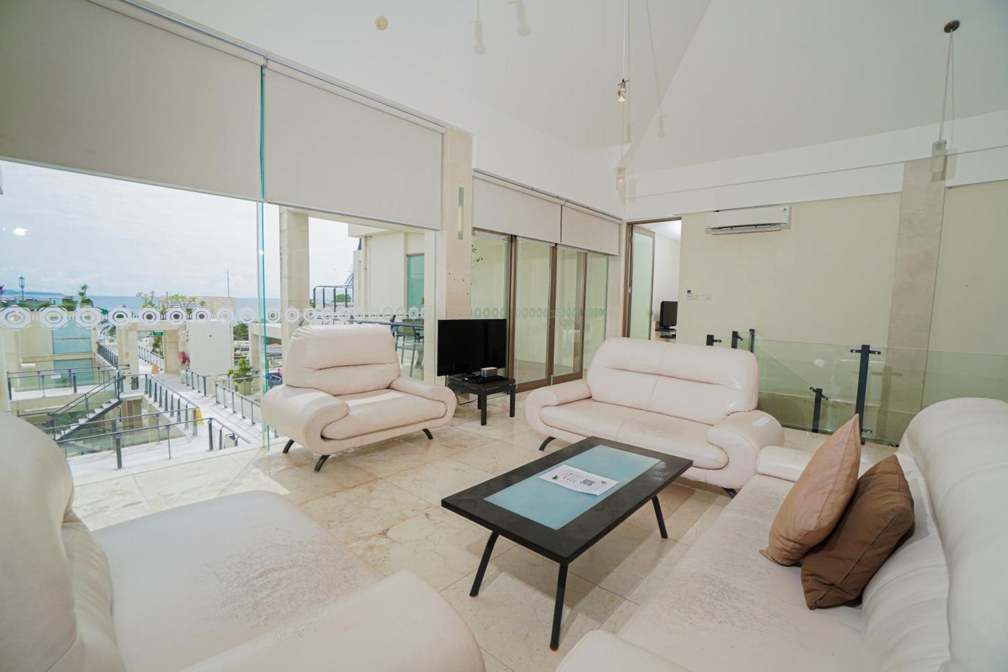 Furamaxclusive Ocean Beach Seminyak Bali Hotel