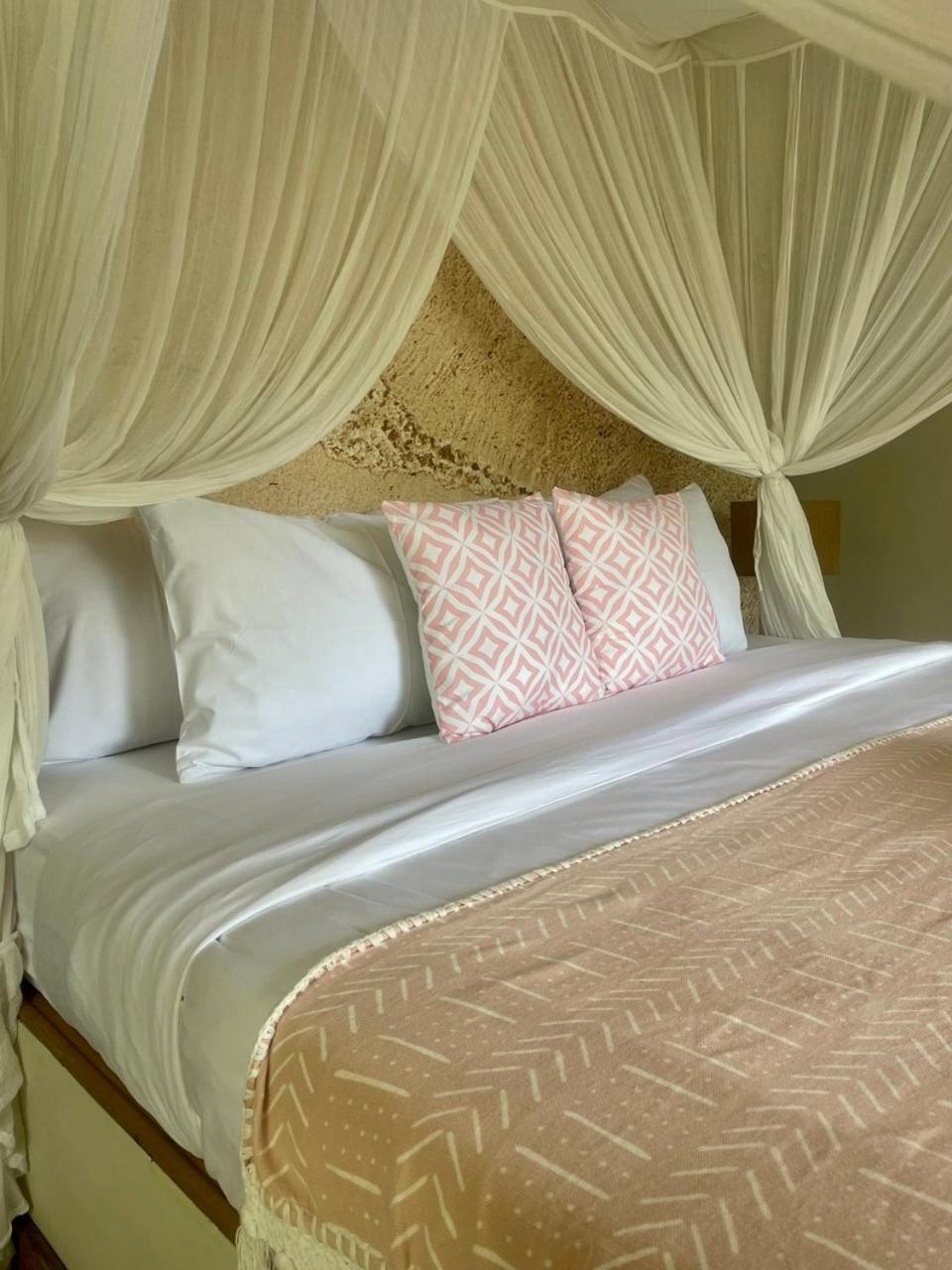 Guest house Incense Impossible Beach-adults Only