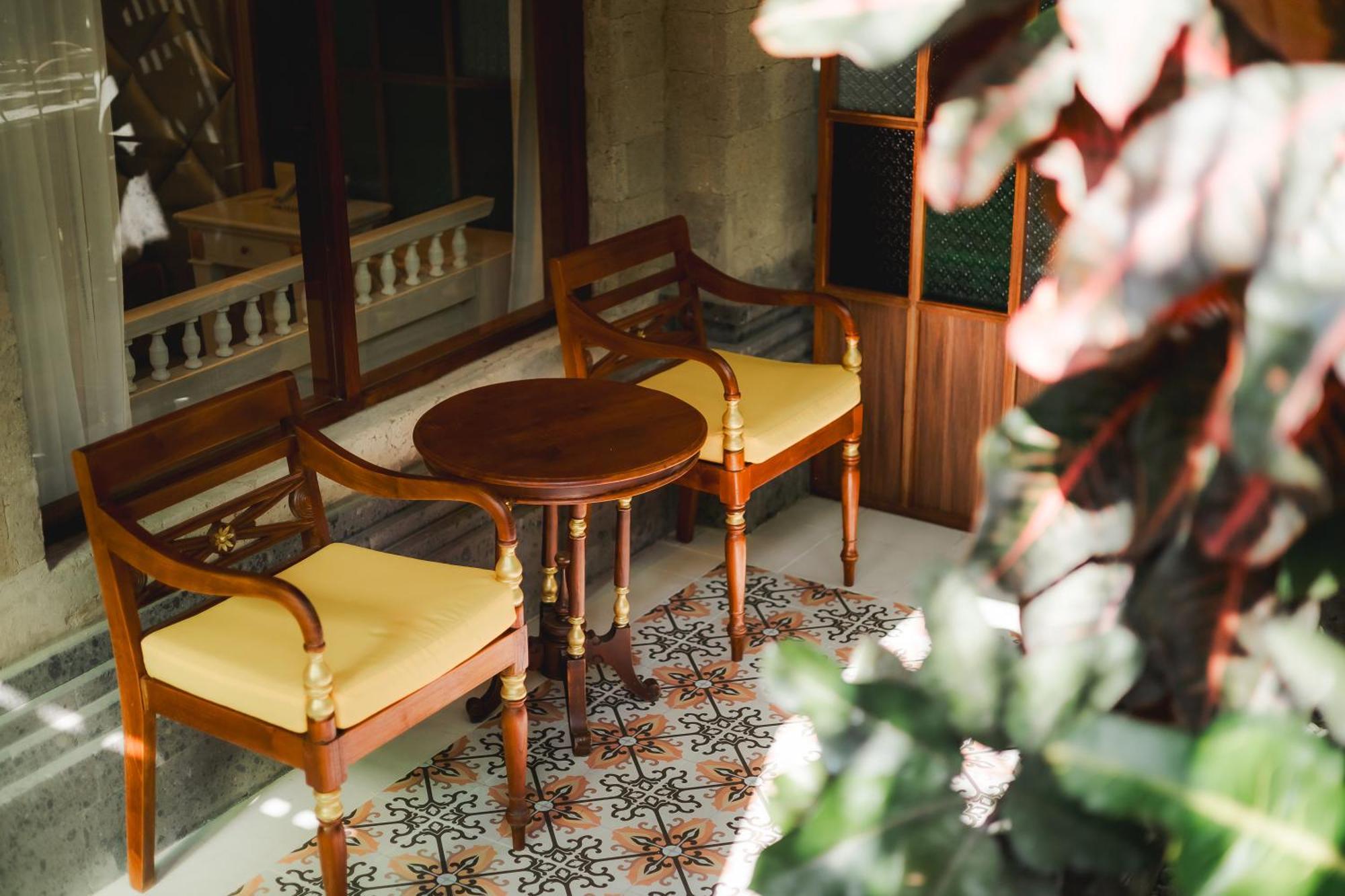 Fourteen Roses Boutique Hotel, Kuta 4* Legian (Bali)