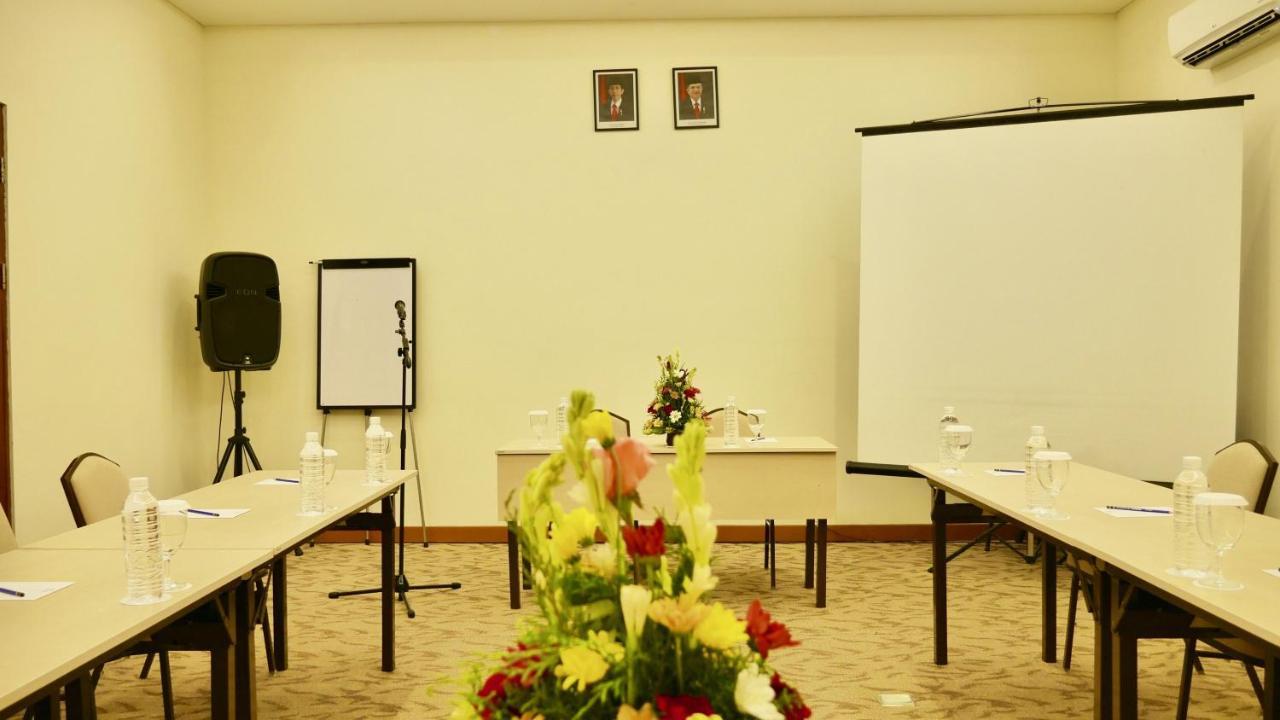 Hotel Zia Kuta 3*