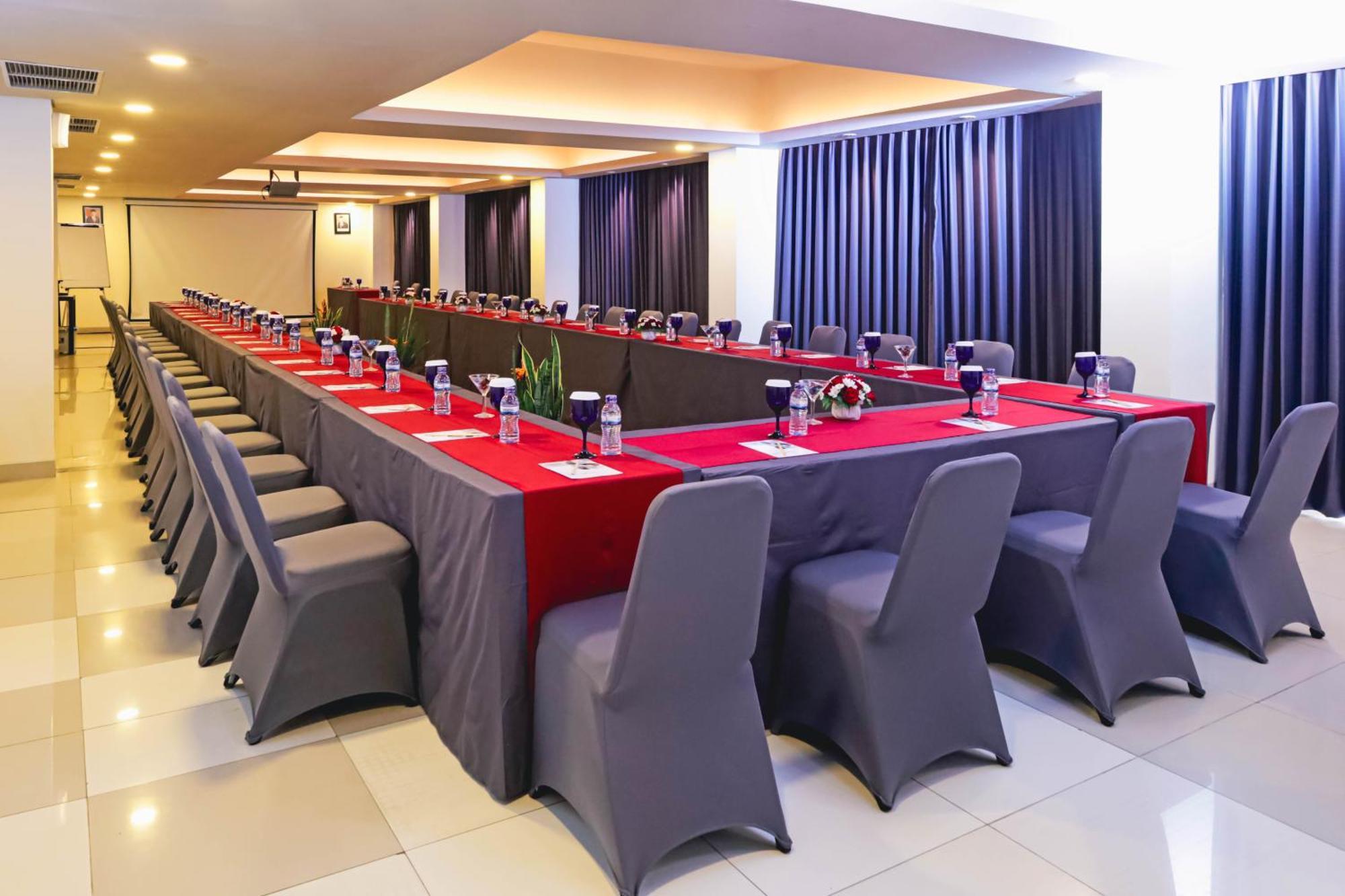 Tijili Benoa Hotel