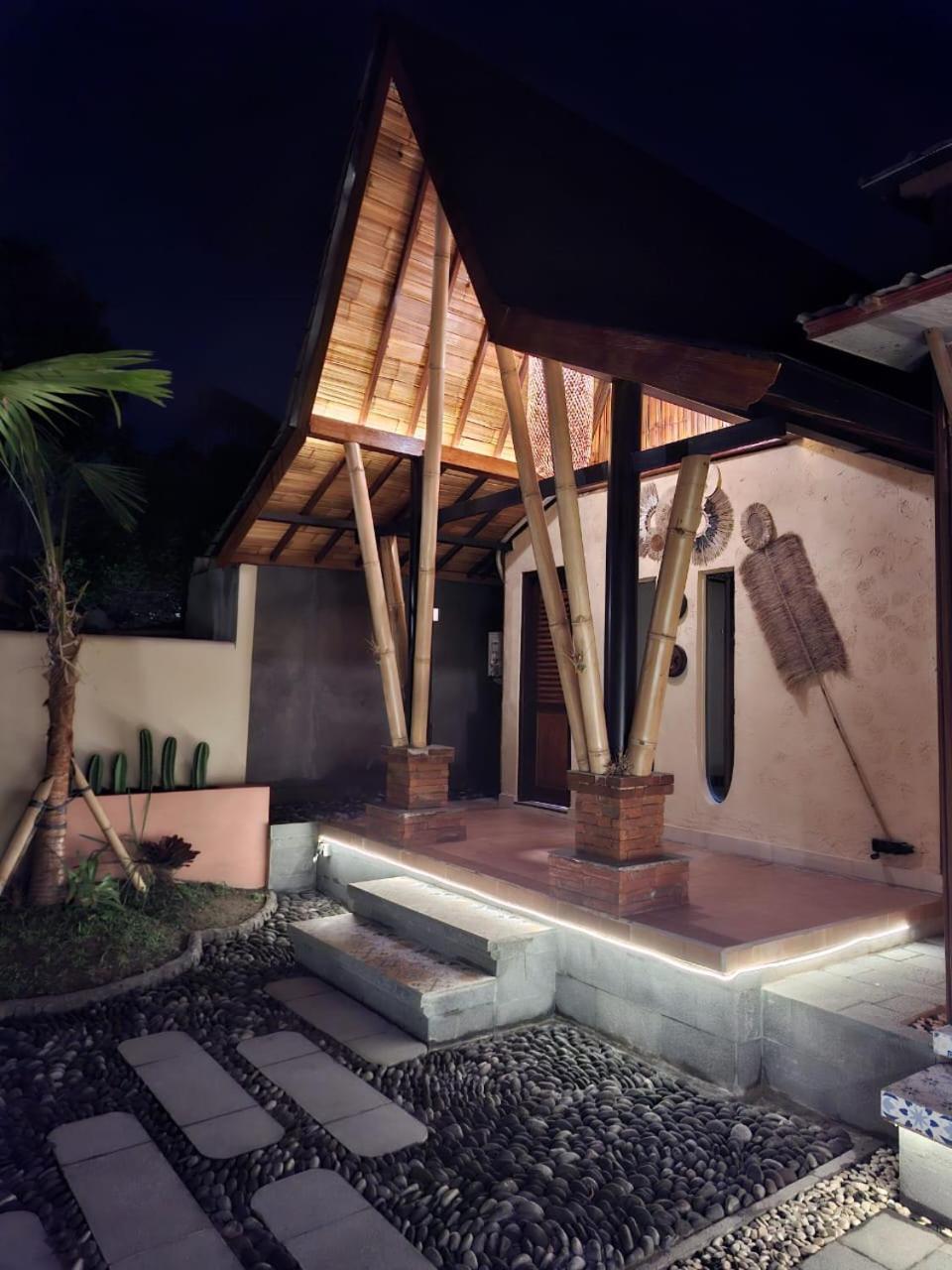 Hidden Yone Village Holiday park