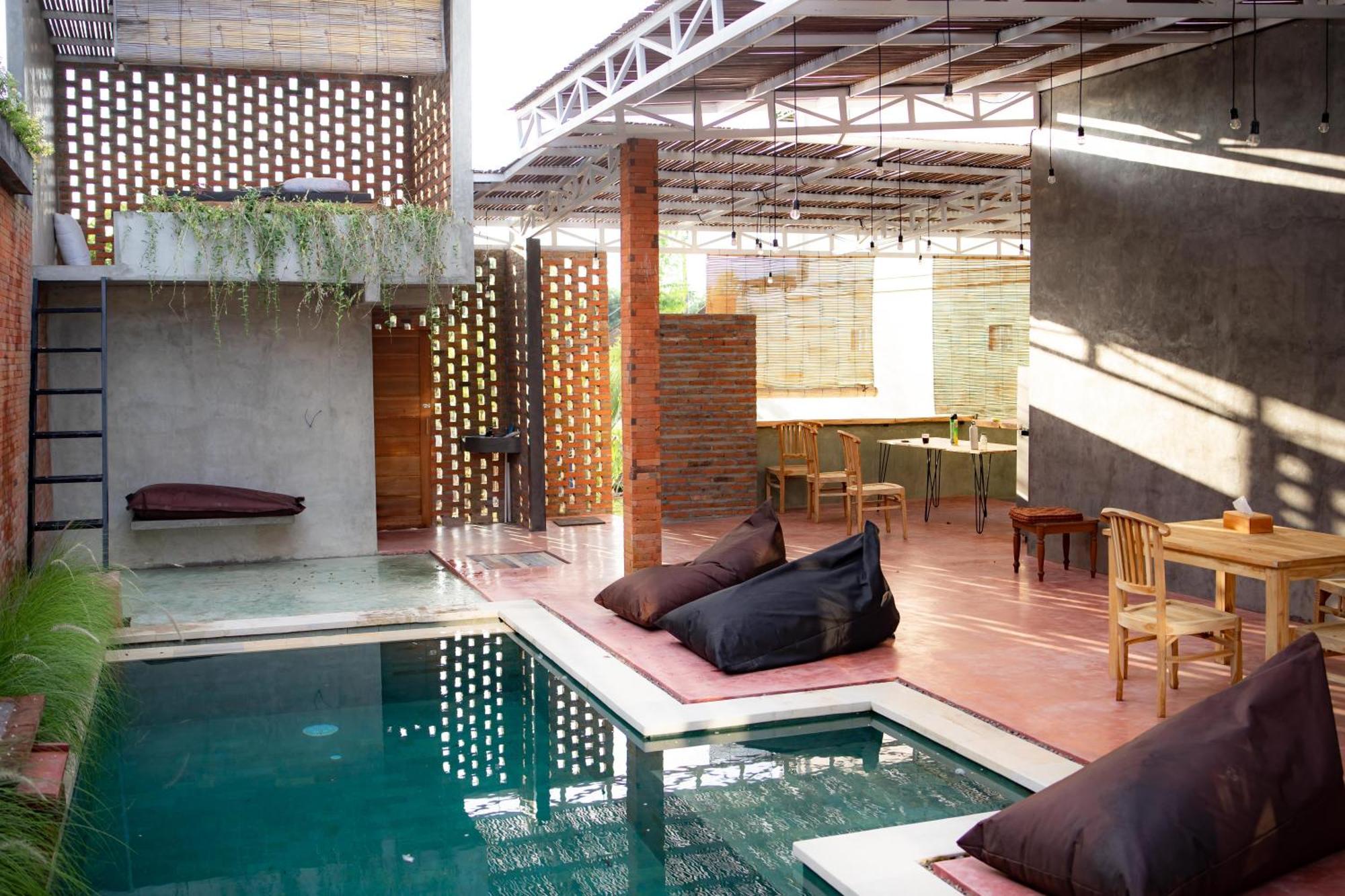 Wisma tamu Dedeane 3*