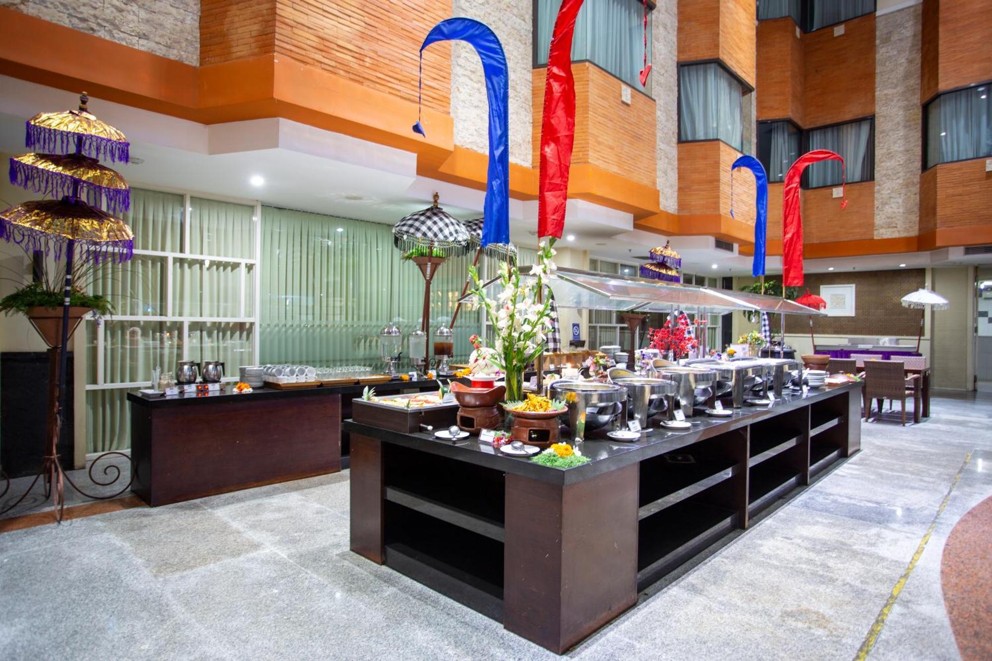 Hotel Famous Kuta Formerly Permata Kuta