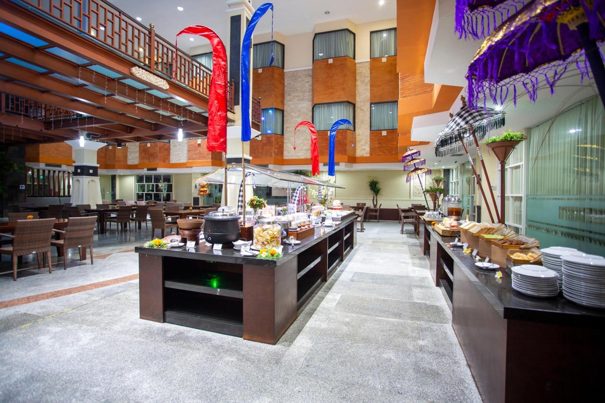 Famous Kuta Formerly Permata Kuta Hotel Kuta (Bali)