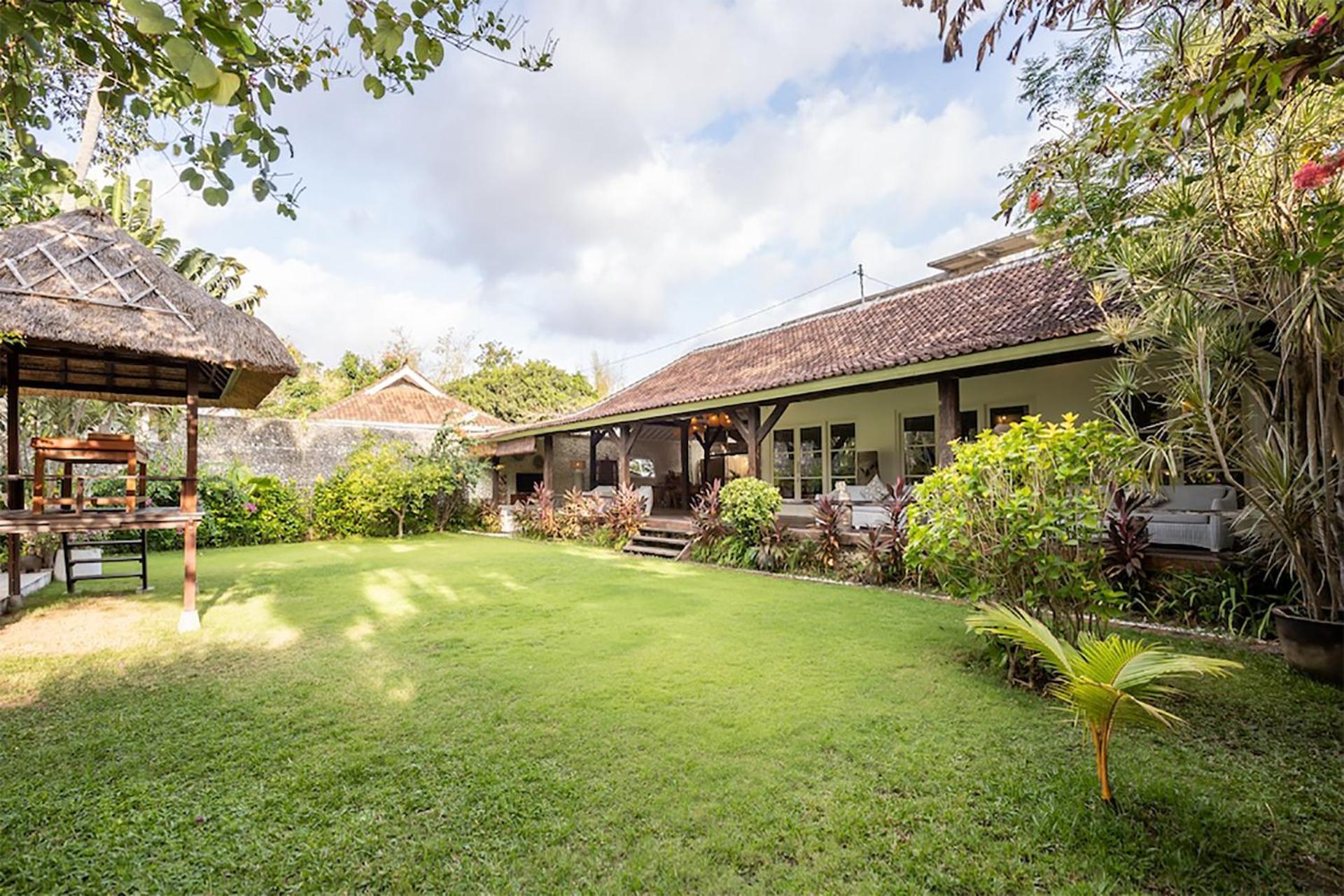 4 Bedroom - Kerobokan Villa