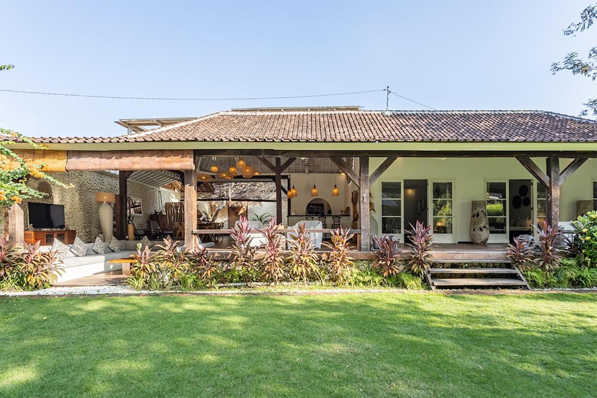 4 Bedroom - Kerobokan Villa *