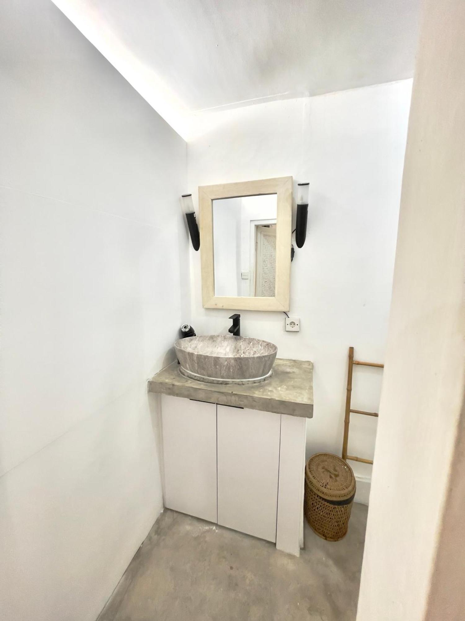 Modern 3br Villa, 4min To Double Six Beach, Pool Seminyak (Bali)