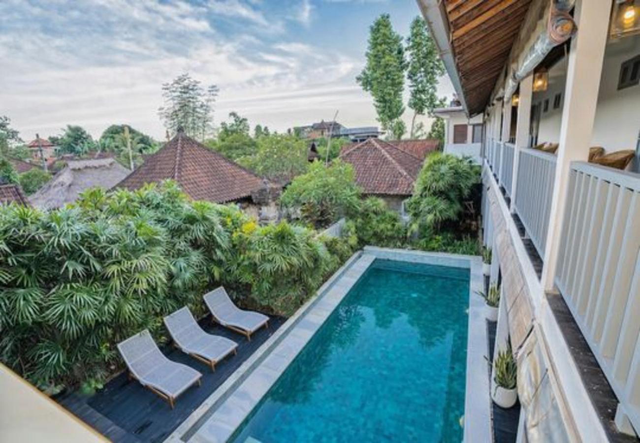The Peacock Inn Hotel 3*