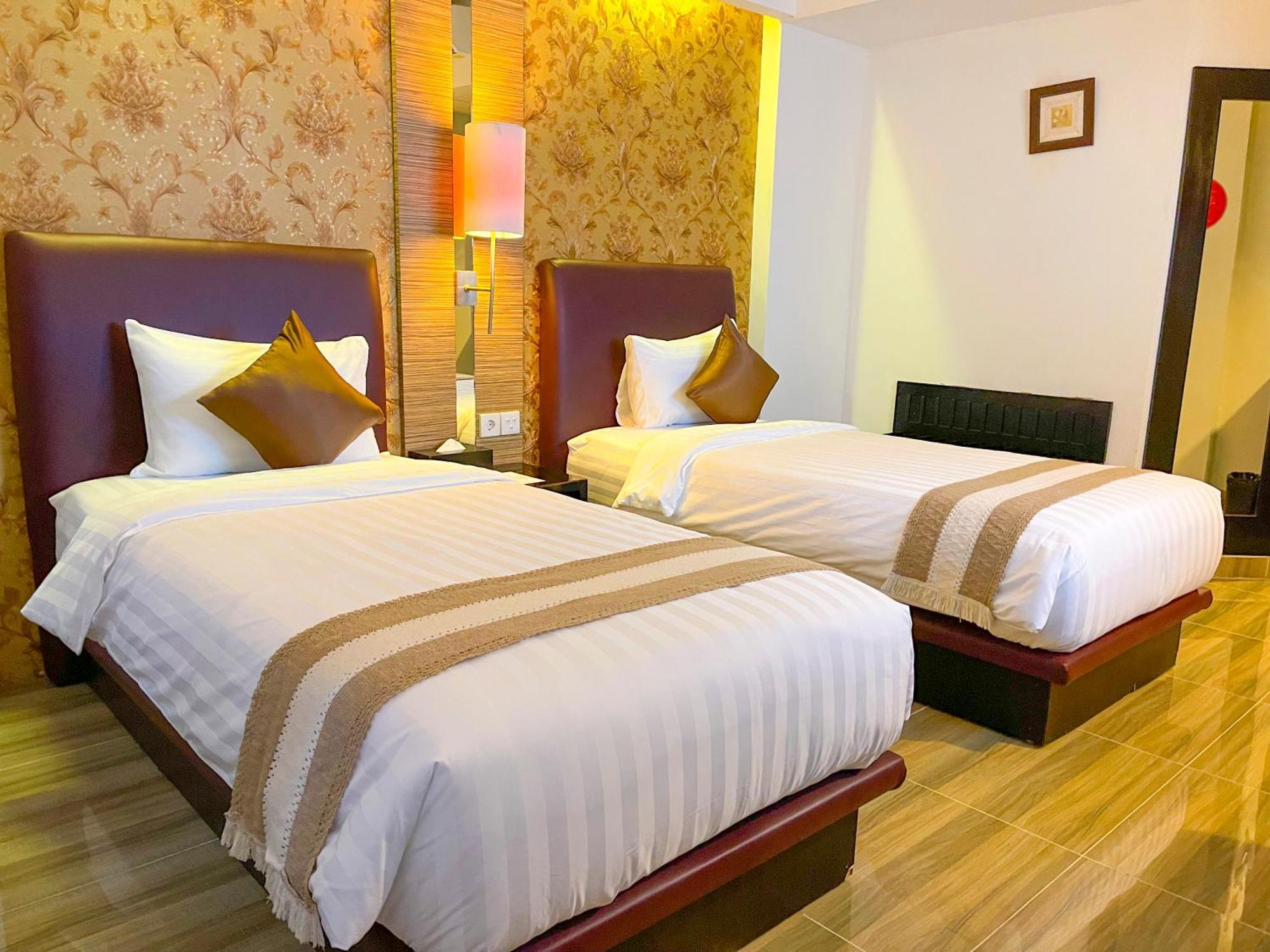 The Tandibayang & Hotel 3*