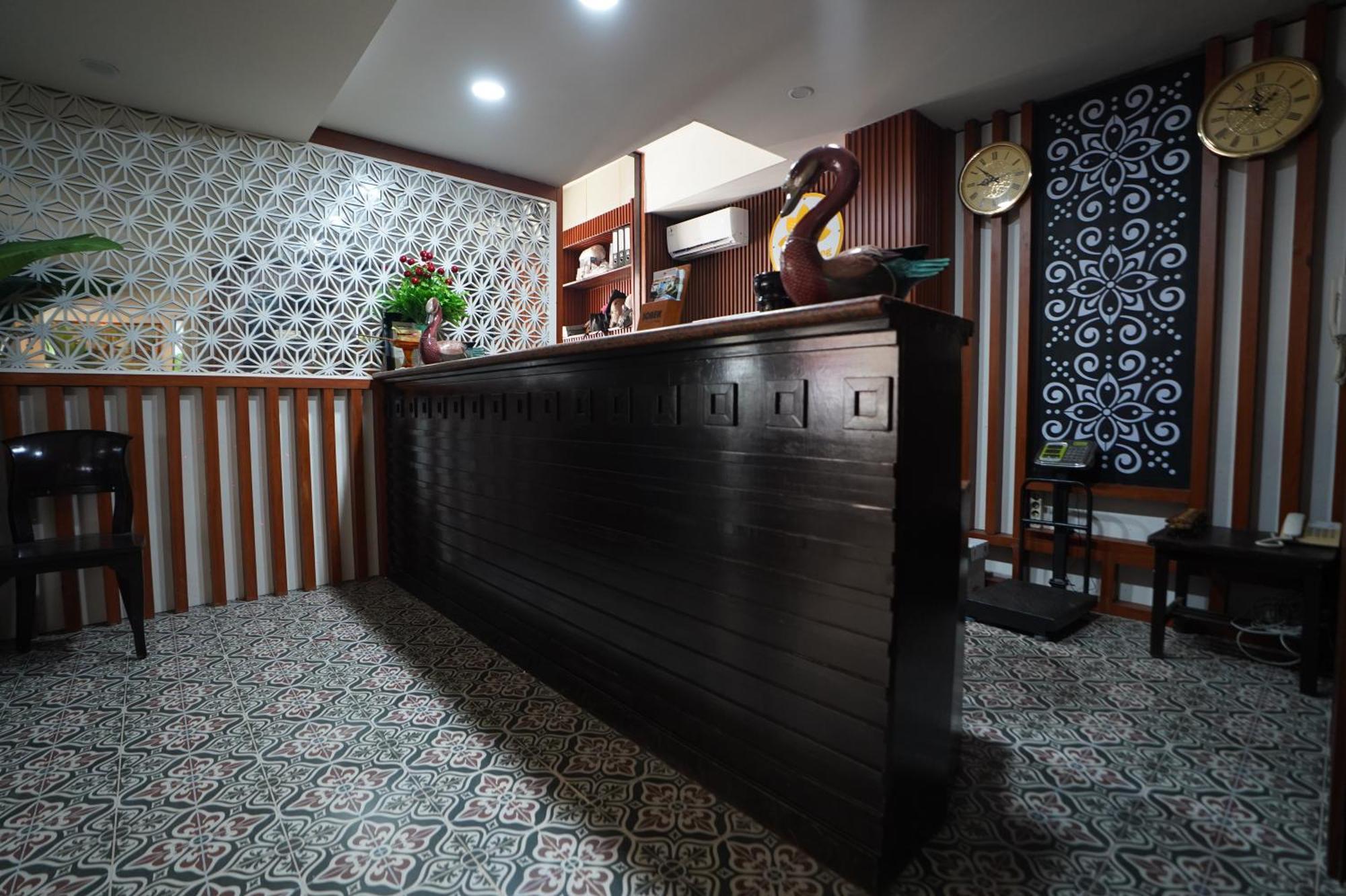 The Tandibayang & Hotel 3*