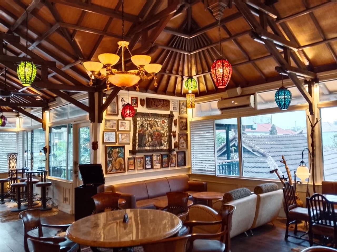 Sari Bunga Kuta Bali 3*