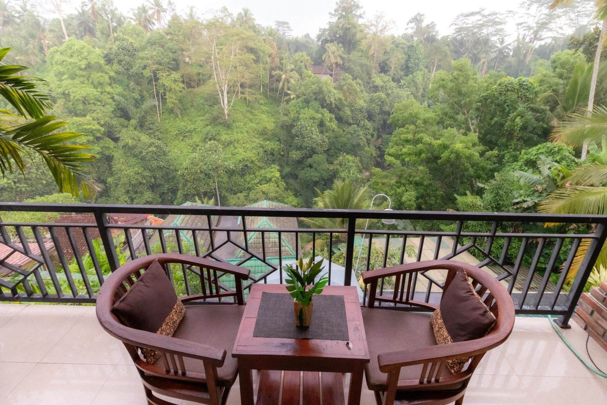 Doni House & Resort