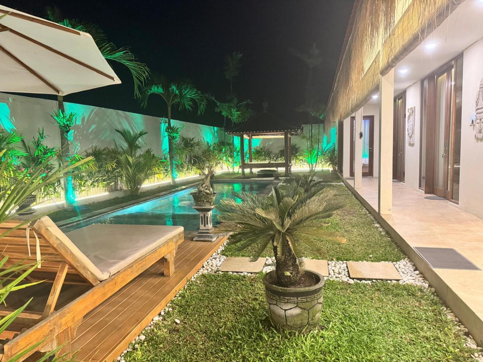 10 Rose Bali 3br Luxury Ungasan (Bali)