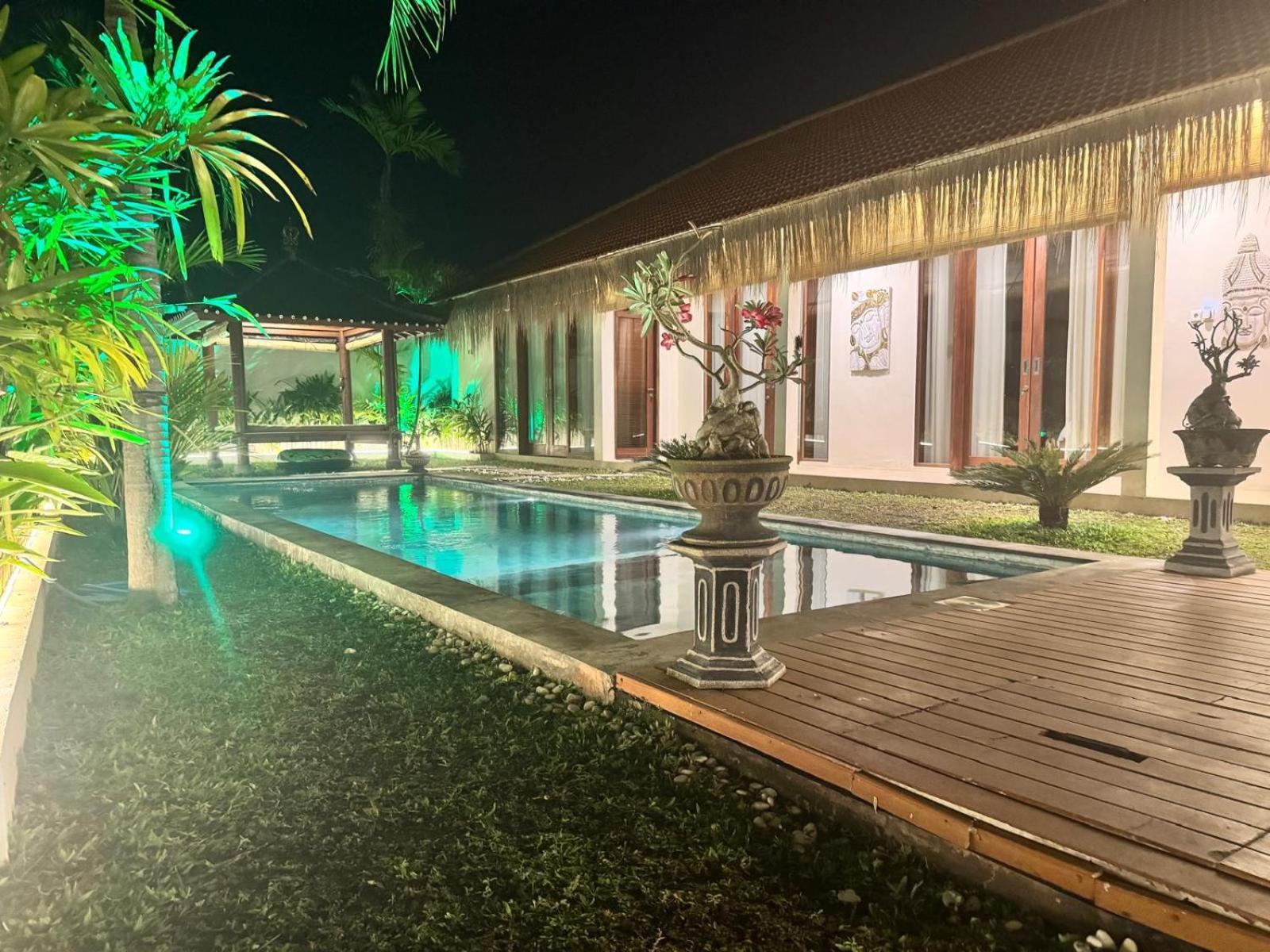 10 Rose Bali 3br Luxury * Ungasan (Bali)