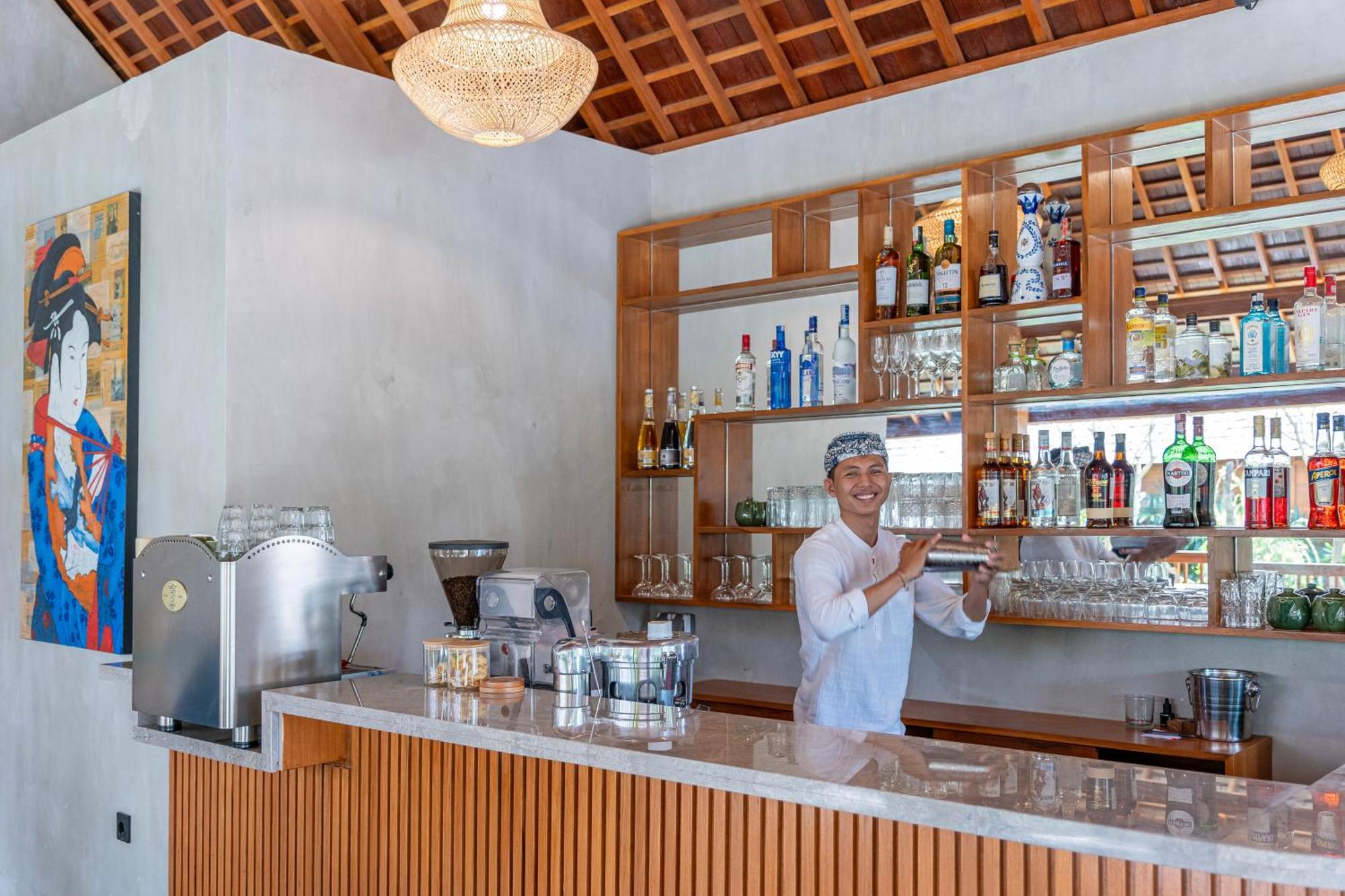 Unagi Wooden By Emana Hotel