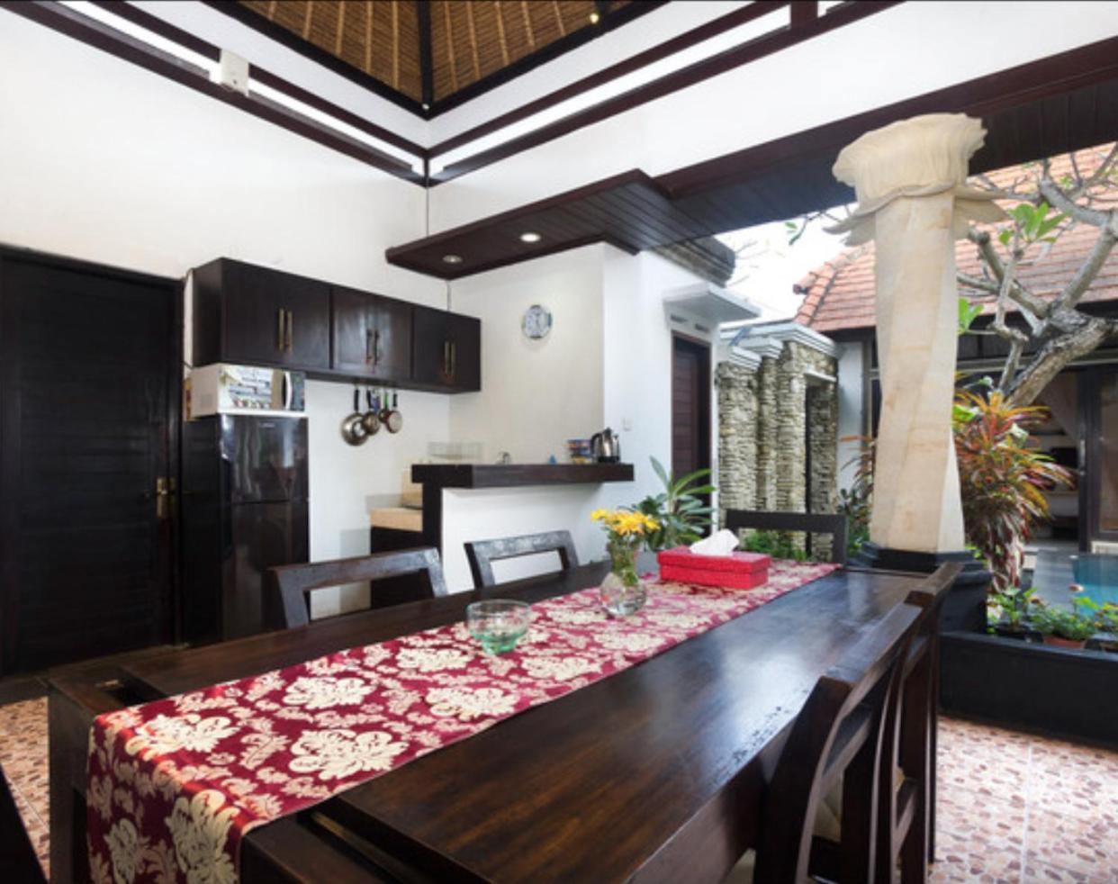 Cantik Tresna * Seminyak (Bali)