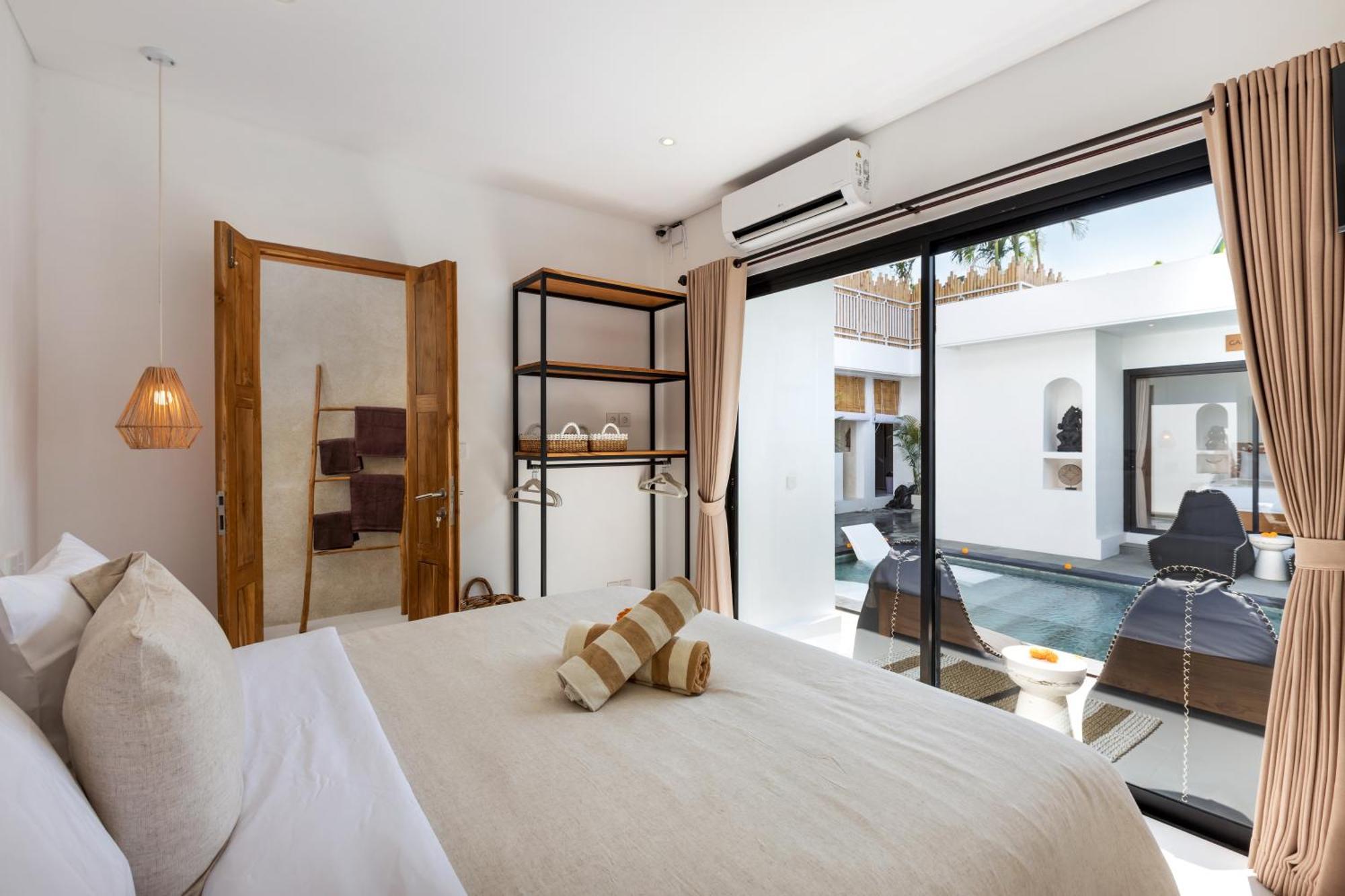 Kelolyne Seminyak (Bali)