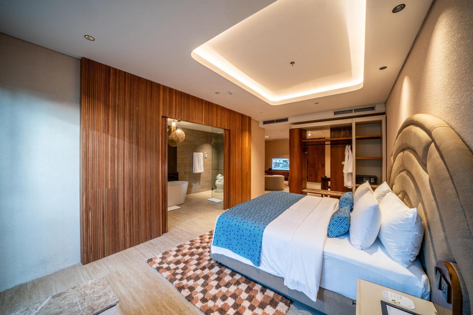 Tui Blue Berawa And 5* Canggu (Bali)