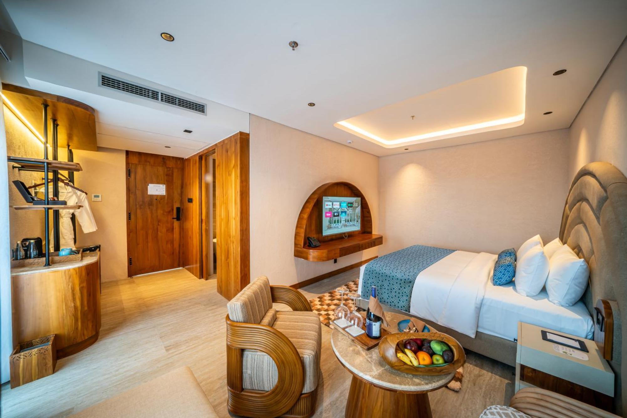 Tui Blue Berawa And Hotel 5*