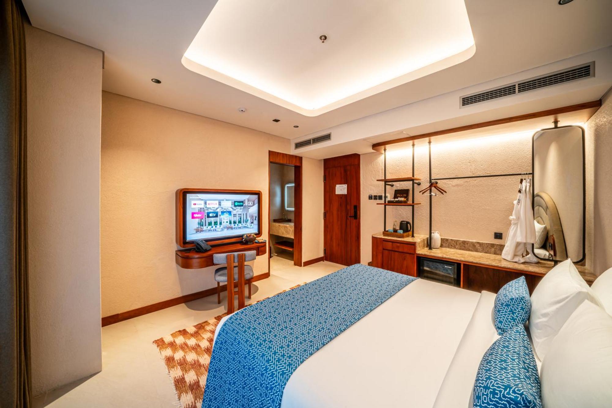 Tui Blue Berawa And 5* Canggu (Bali)