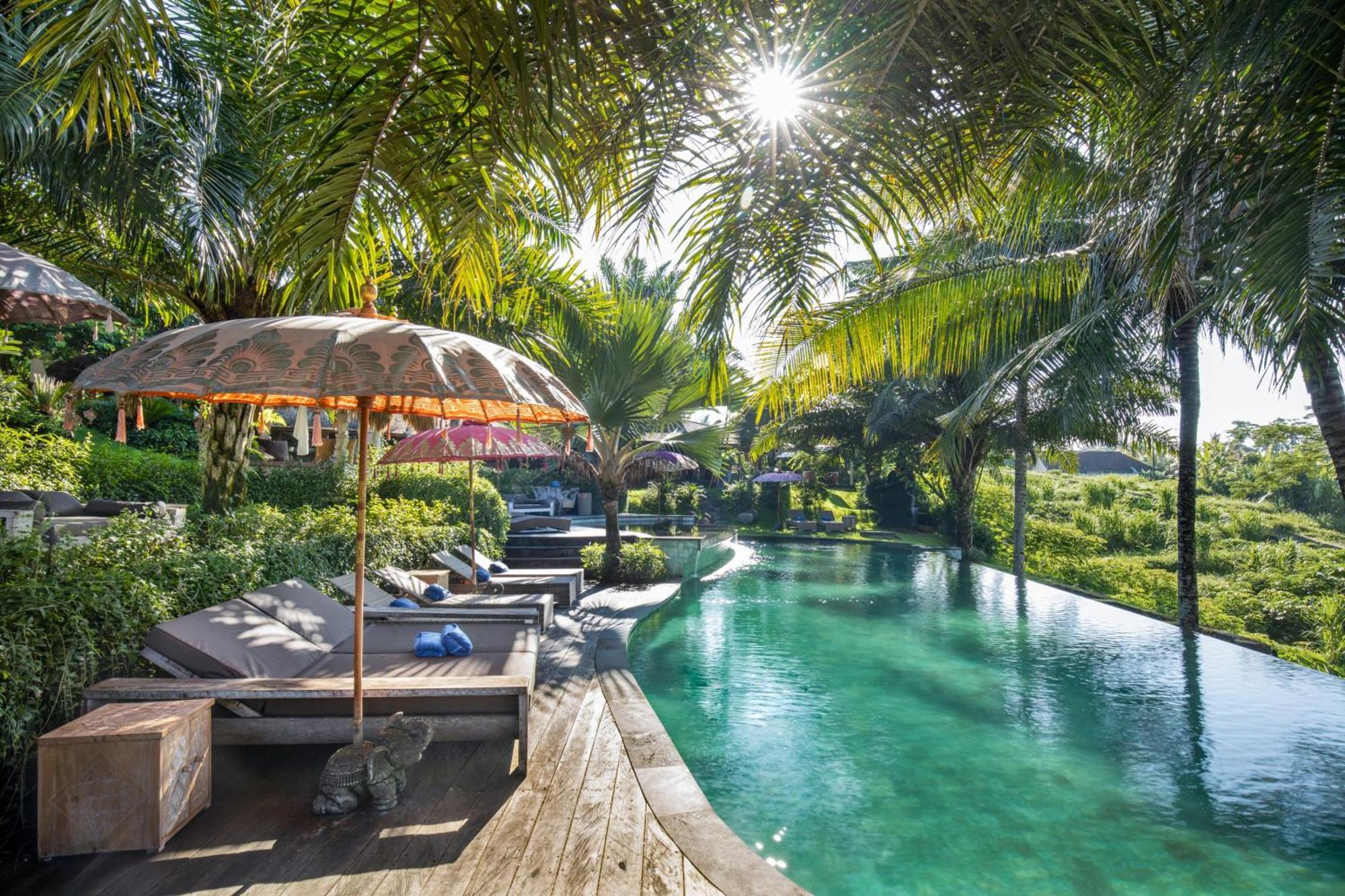 Resort Blue Karma Dijiwa 4*