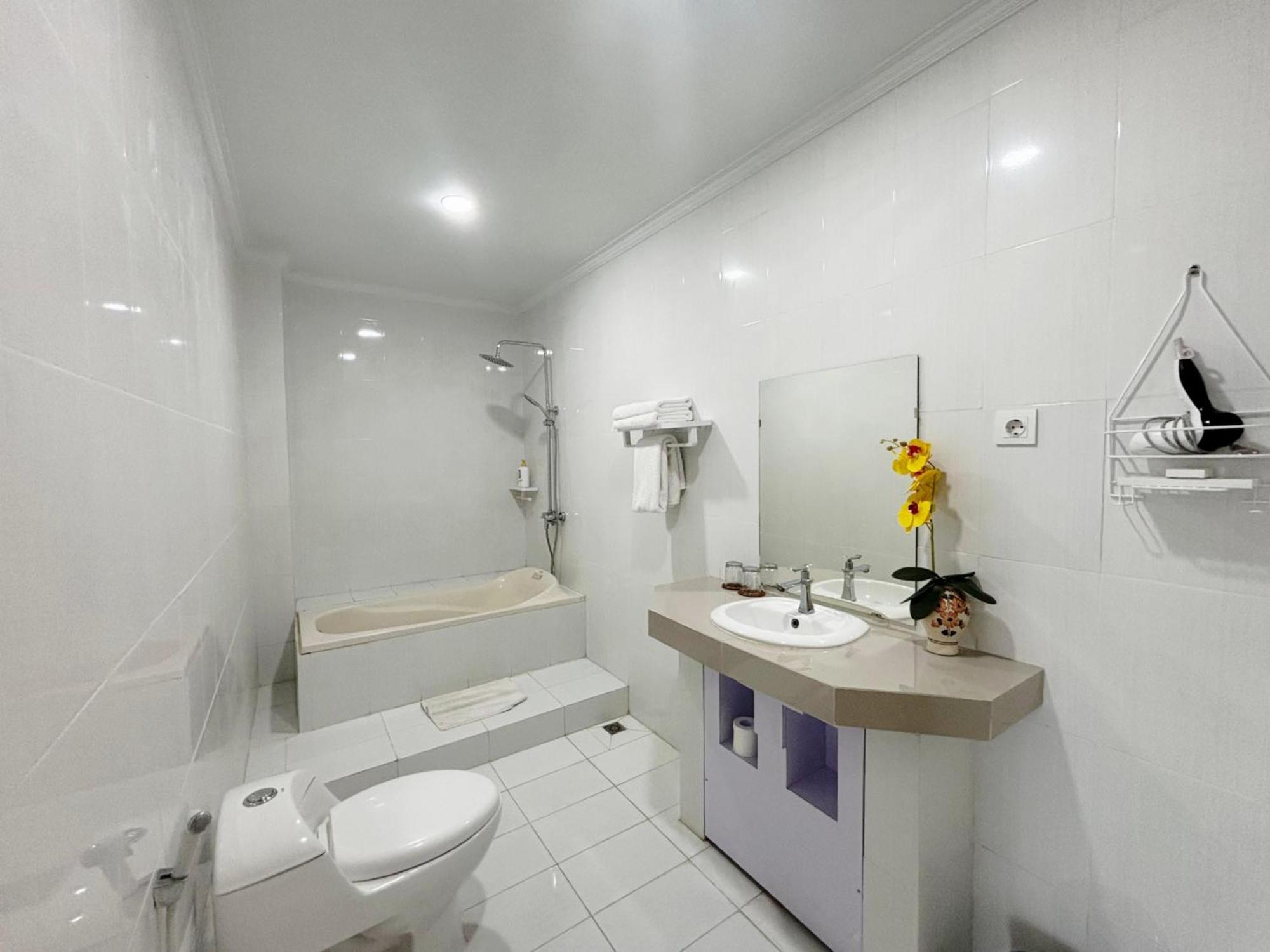 The Pandan Sari Hotel 4*