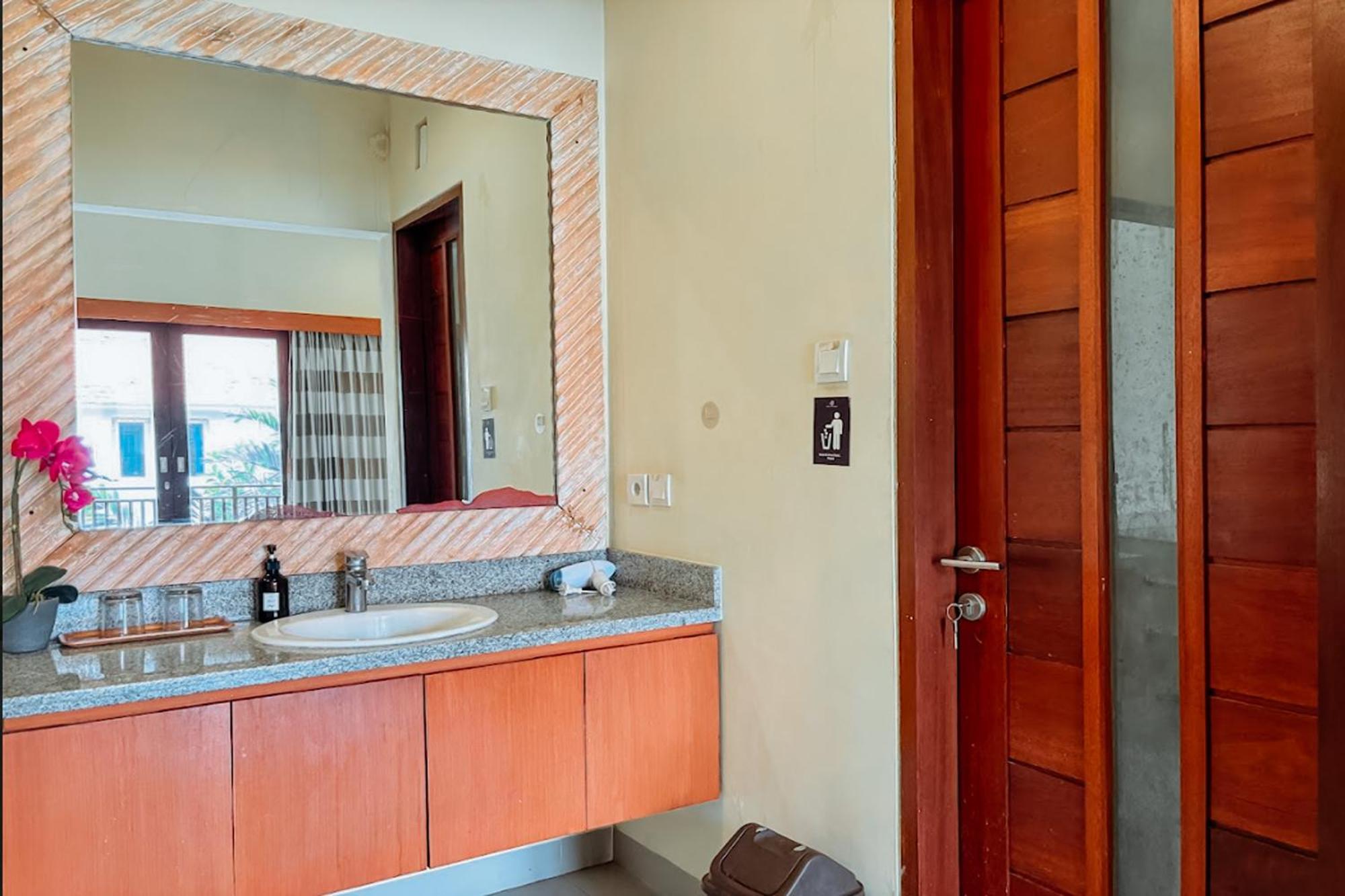 Kubu Petitenget 3*
