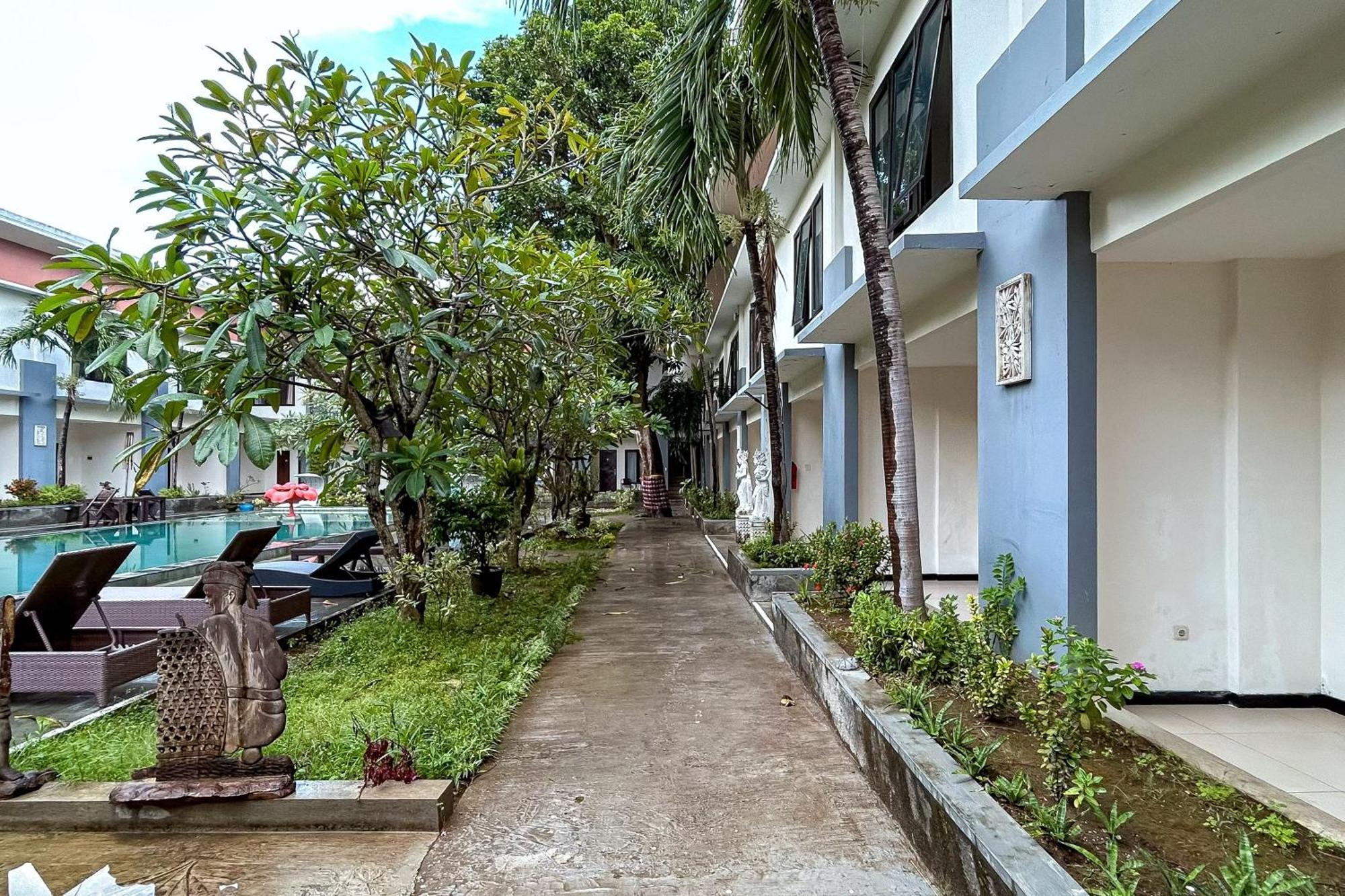 Hotel Ozz Kuta Bali Manage By Ozz Group