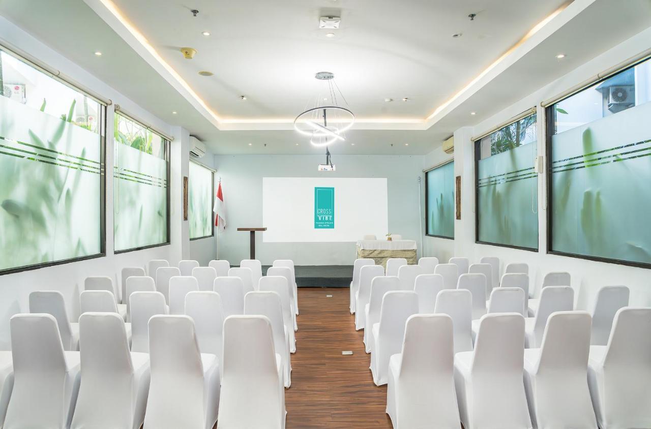 Hotel Park Regis Kuta 4*