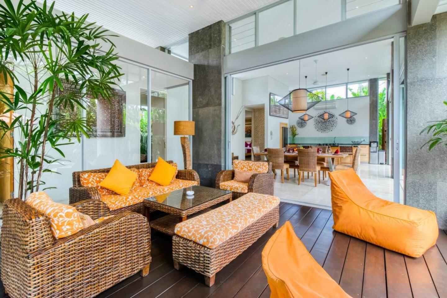 Aramanis Hotel
