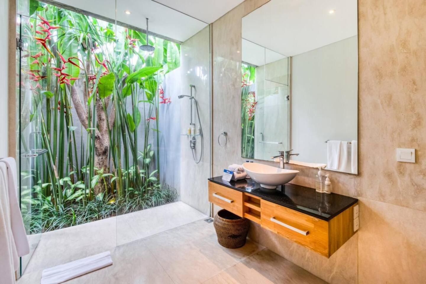 Aramanis 4* Seminyak (Bali)