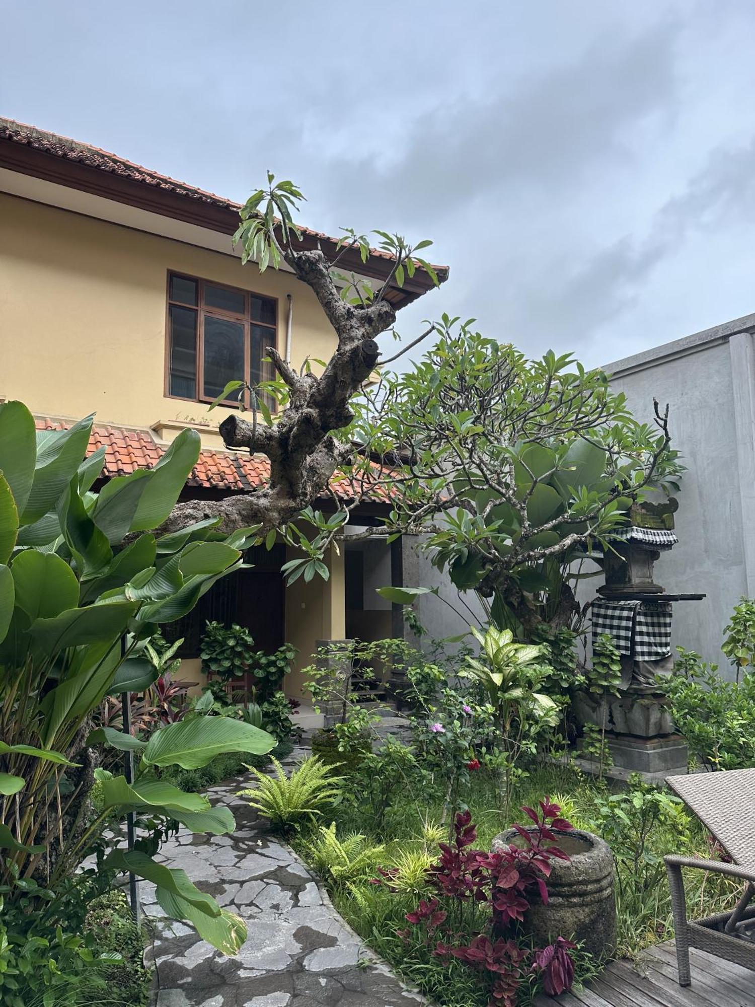 Bunga Hotel
