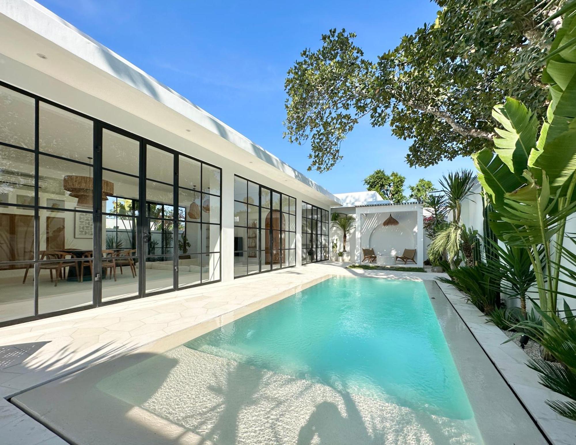 Villa Melrose X The Young Uluwatu (Bali)