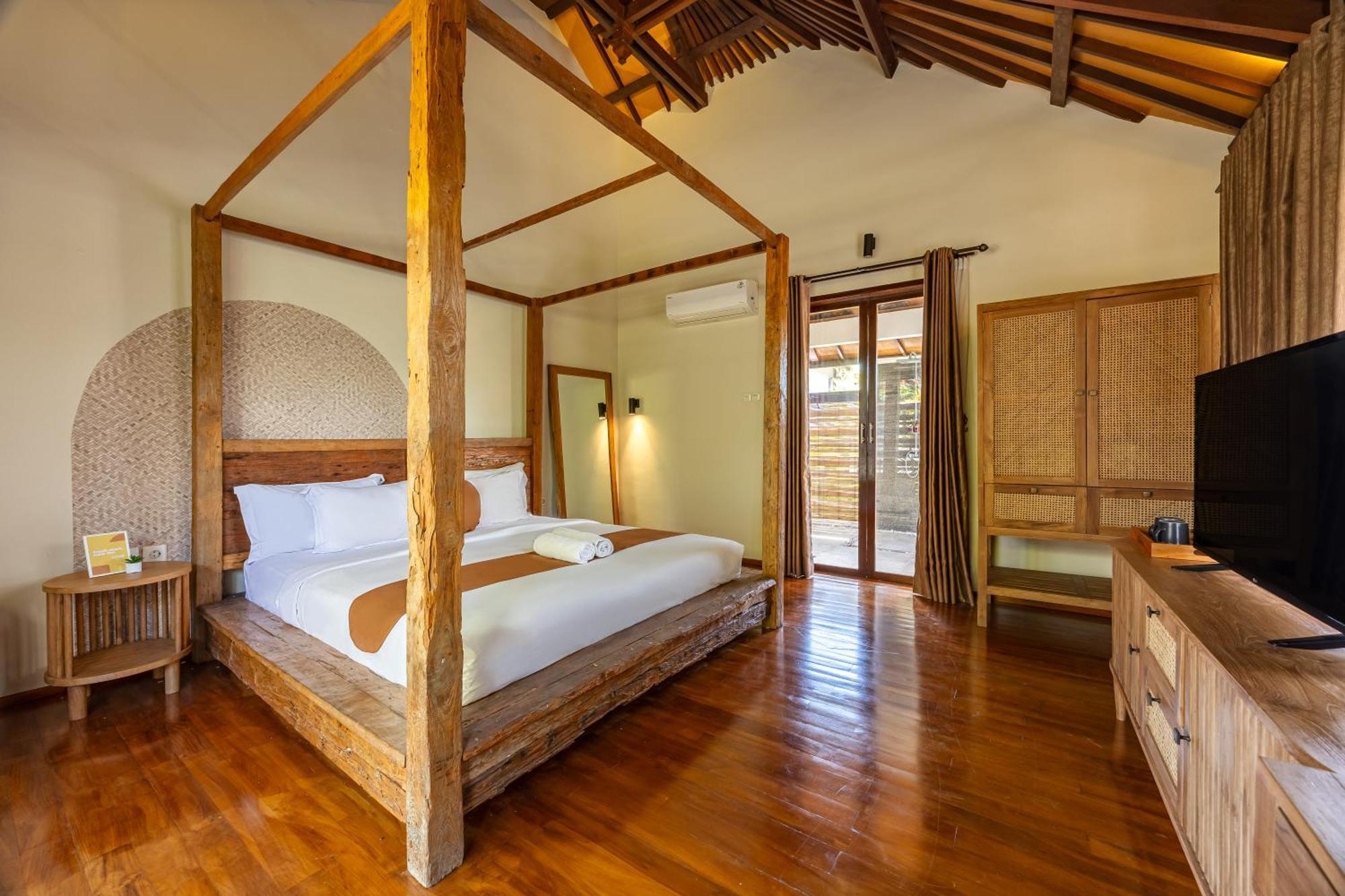 Hotel Cove Urbanest