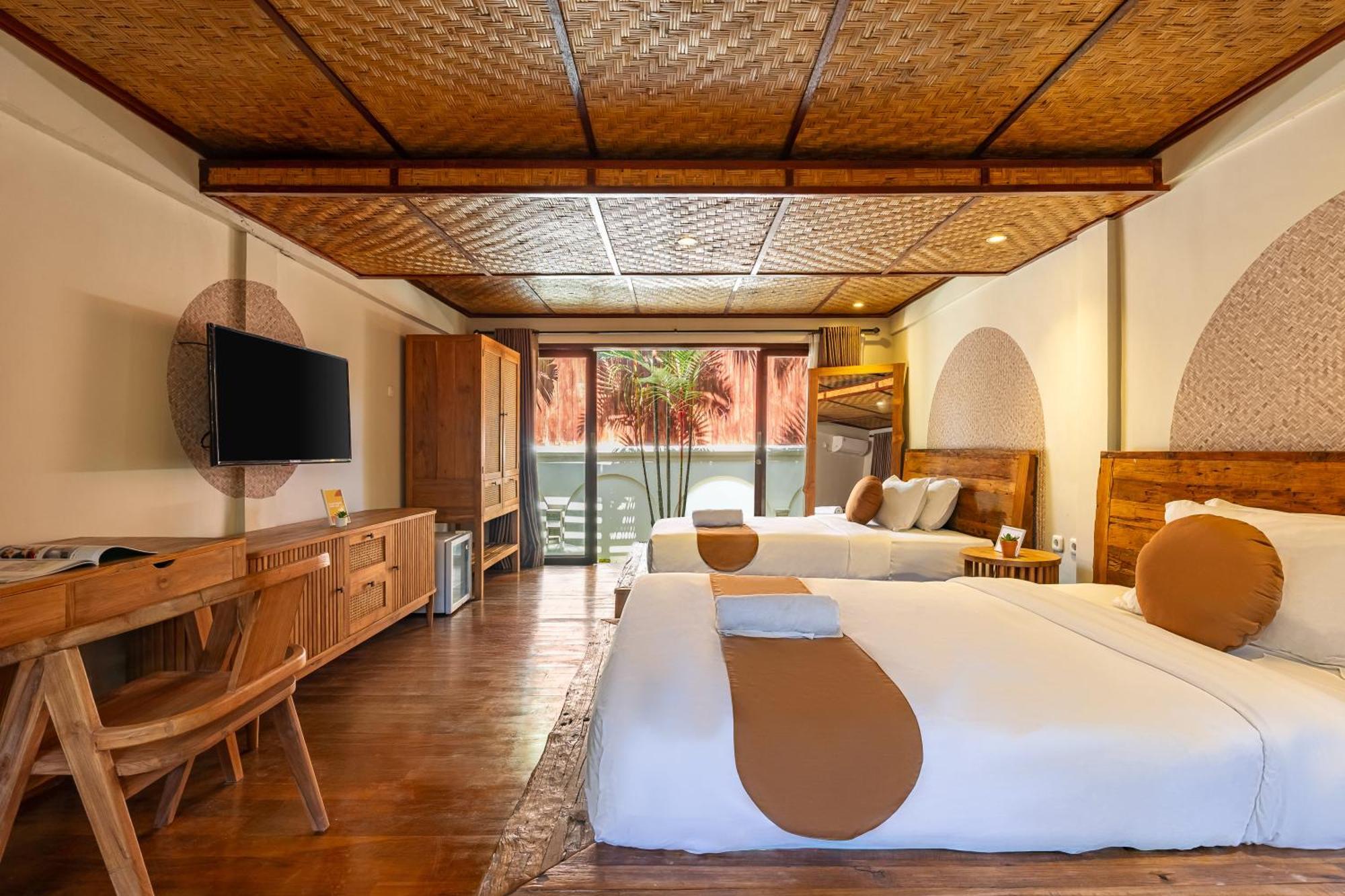Hotel Cove Urbanest